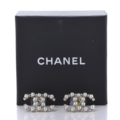 Chanel Pearl Crystal Nefertiti CC Earrings Gold 10 of 10