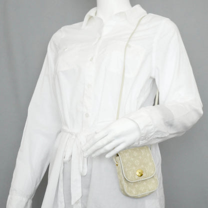Louis Vuitton Monogram Mini Lin Pochette Cancun Dune 2 of 9