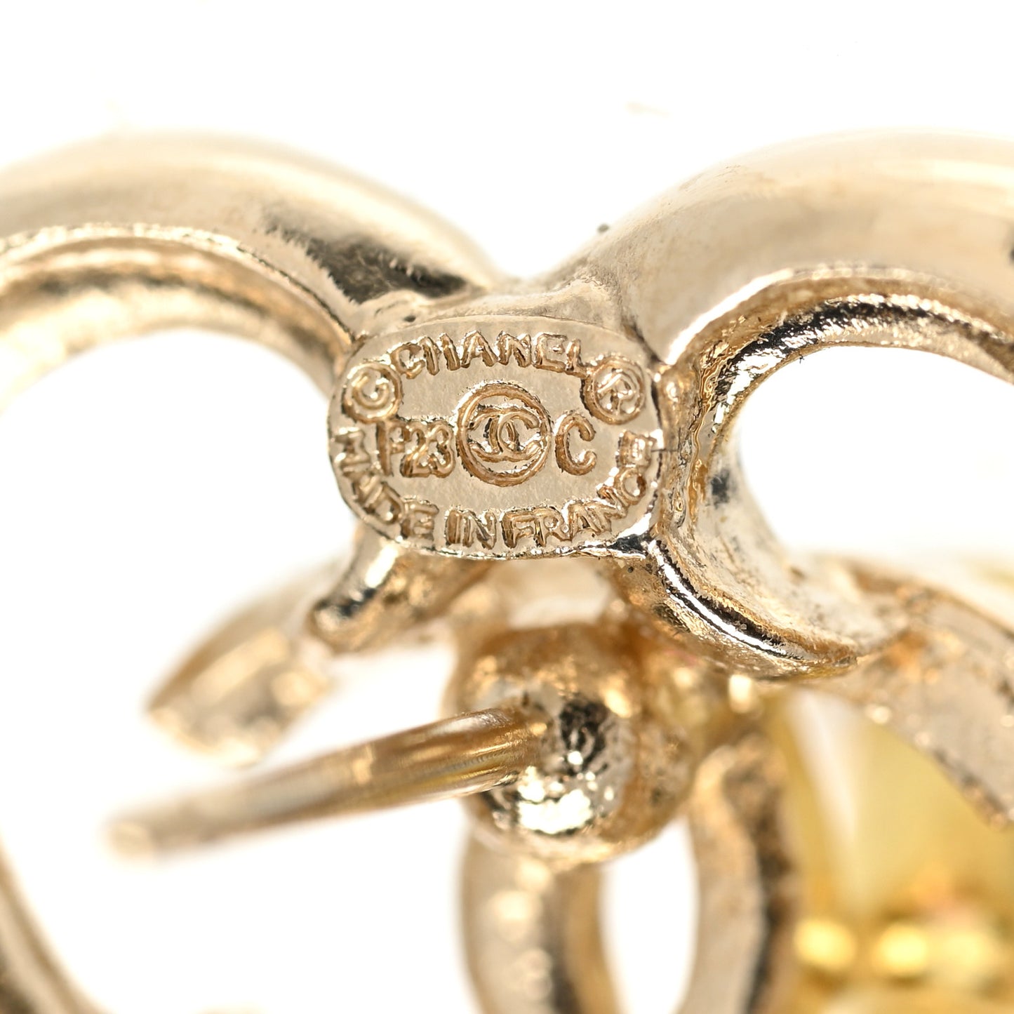 Metal Crystal CC Logo Heart Earrings Gold