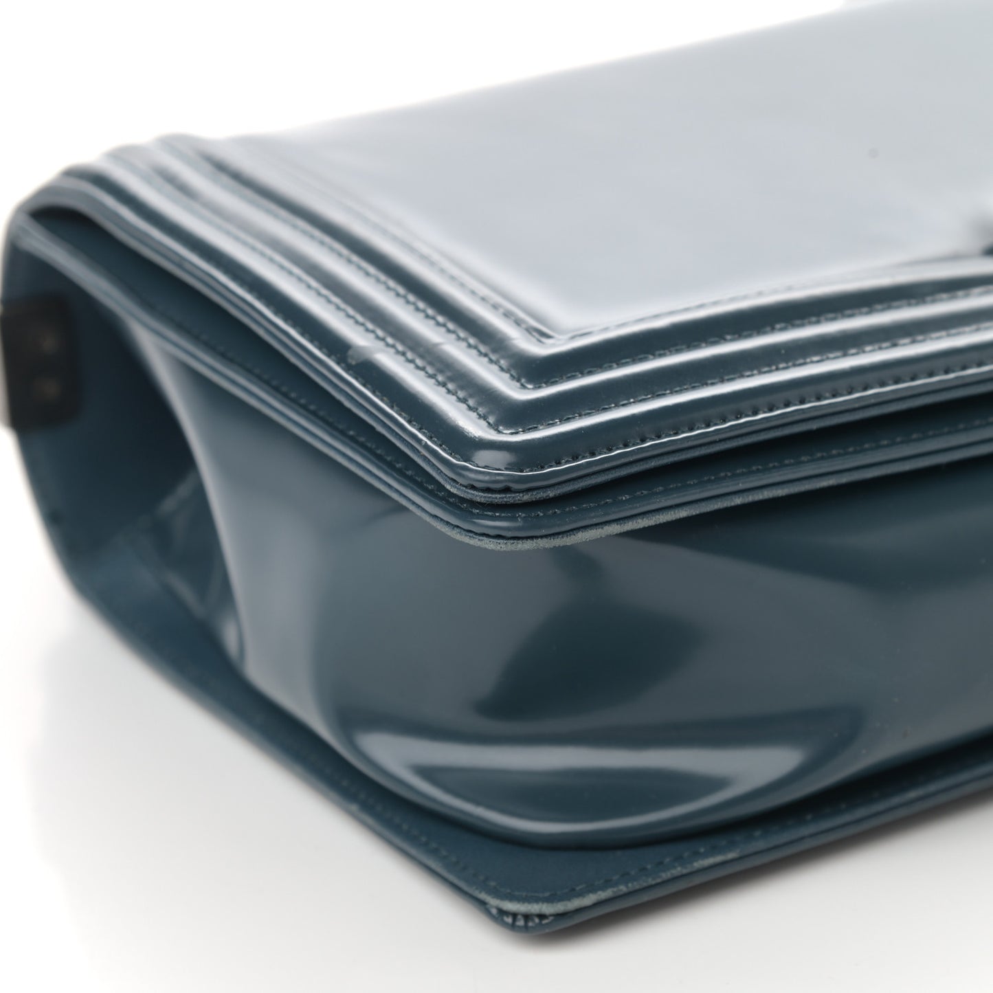 Glazed Calfskin New Medium Boy Flap Blue