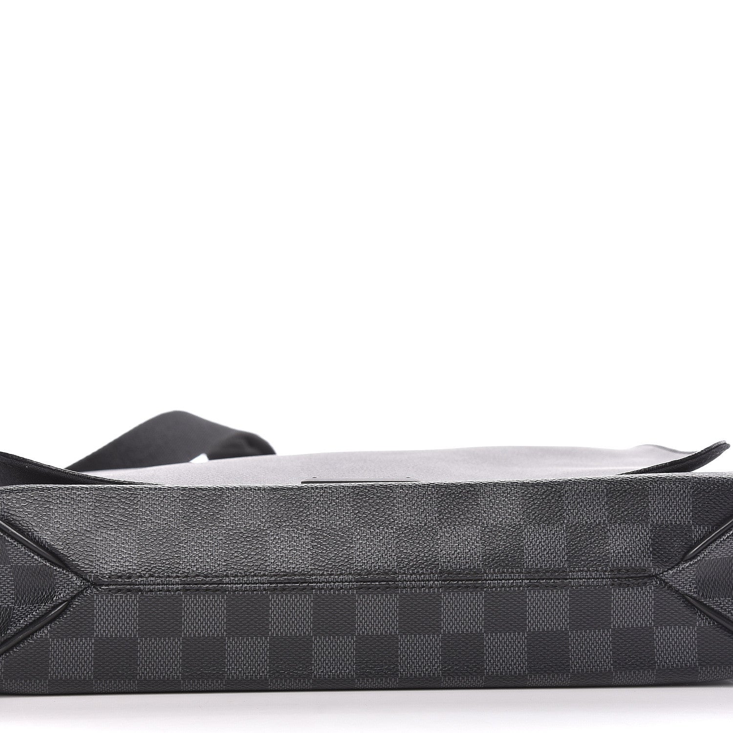 Louis Vuitton Damier Graphite District MM 11 of 13