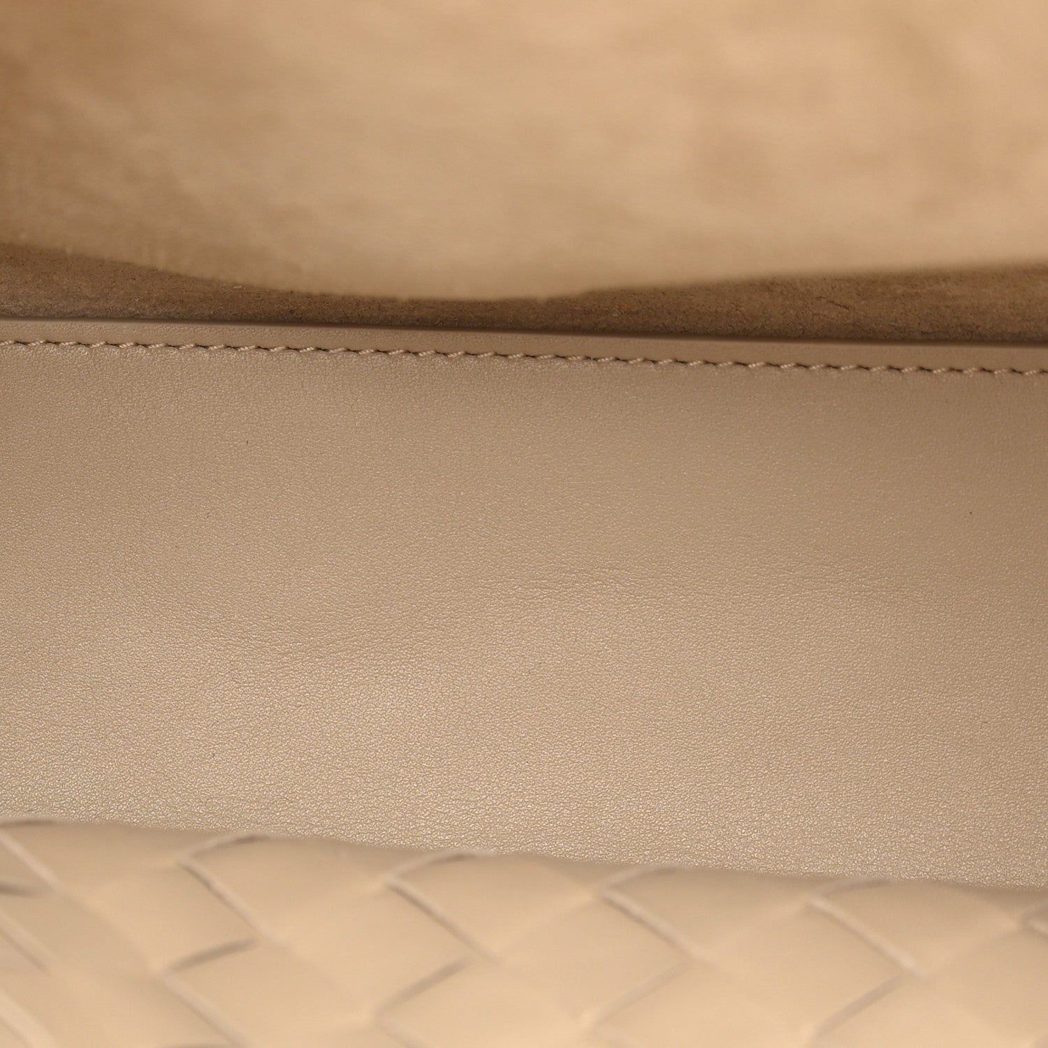 Bottega Veneta Silky Calfskin Medium Ciao Ciao Ecru 5 of 10