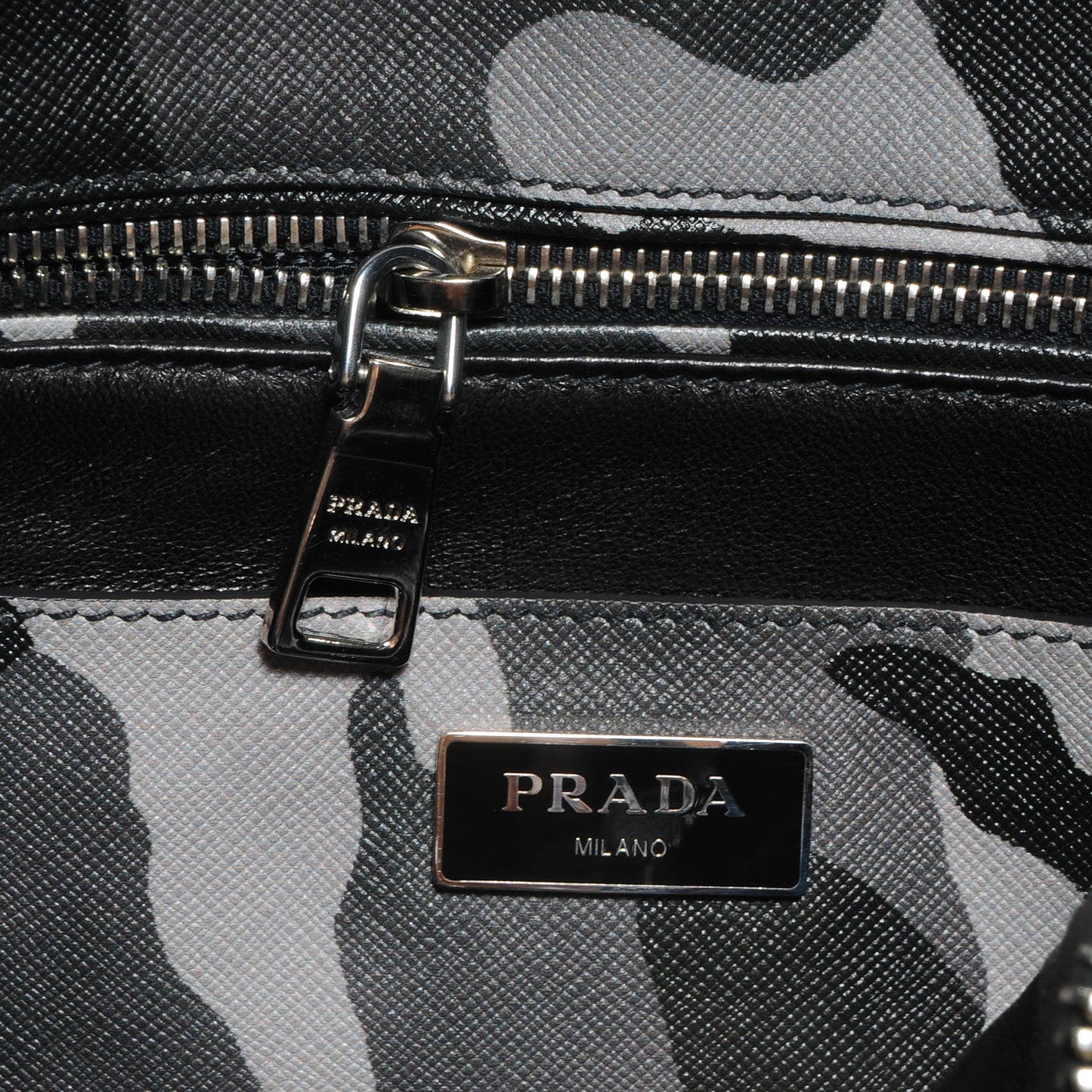 Saffiano Soft Camouflage Print Tote Marmo Dis Camouflage