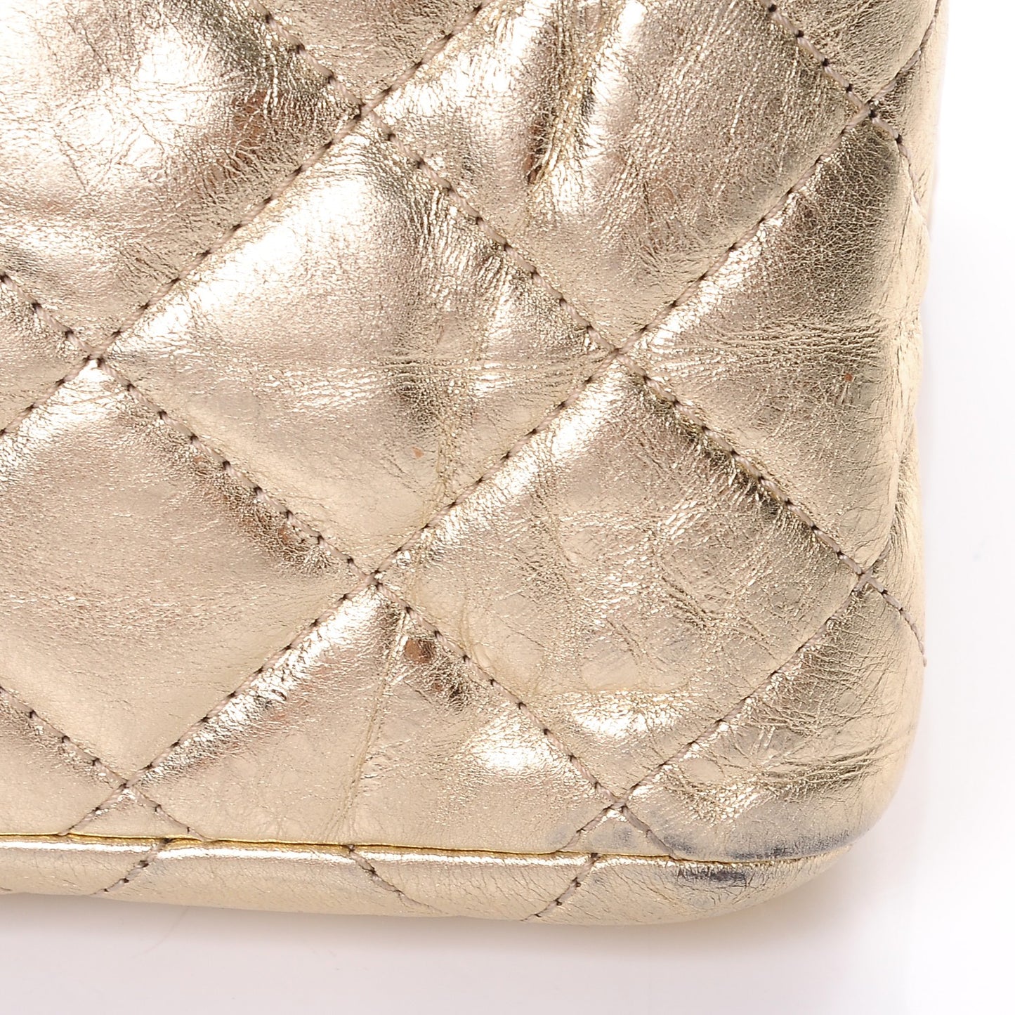 Metallic Aged Calfskin Quilted 2.55 Reissue 228 Flap Light Gold