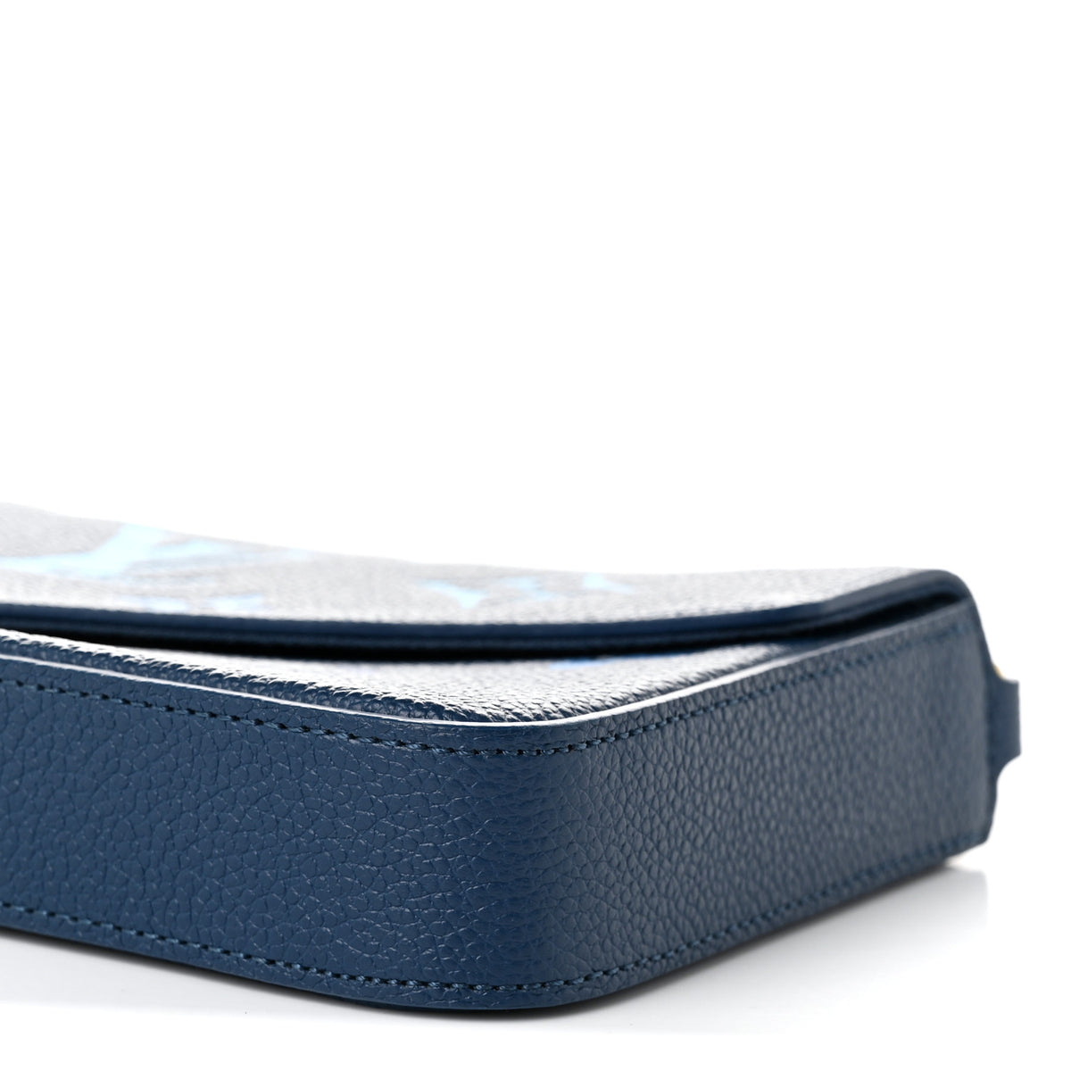 Empreinte Monogram Giant Felicie Pochette Chain Wallet Gradient Blue