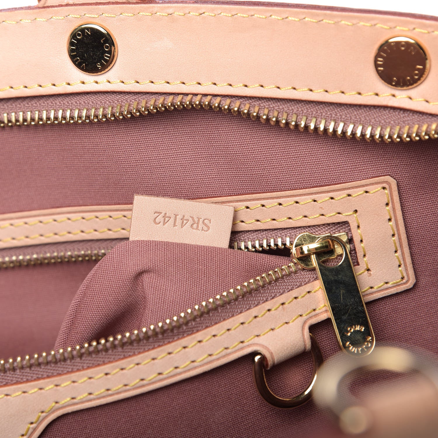 Louis Vuitton Vernis Brea GM Rose Velours 9 of 9