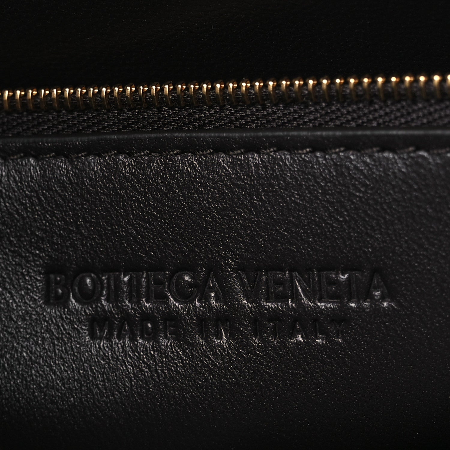 Bottega Veneta Nappa Intrecciato Small Andiamo Bucket Bag Fondant 6 of 10
