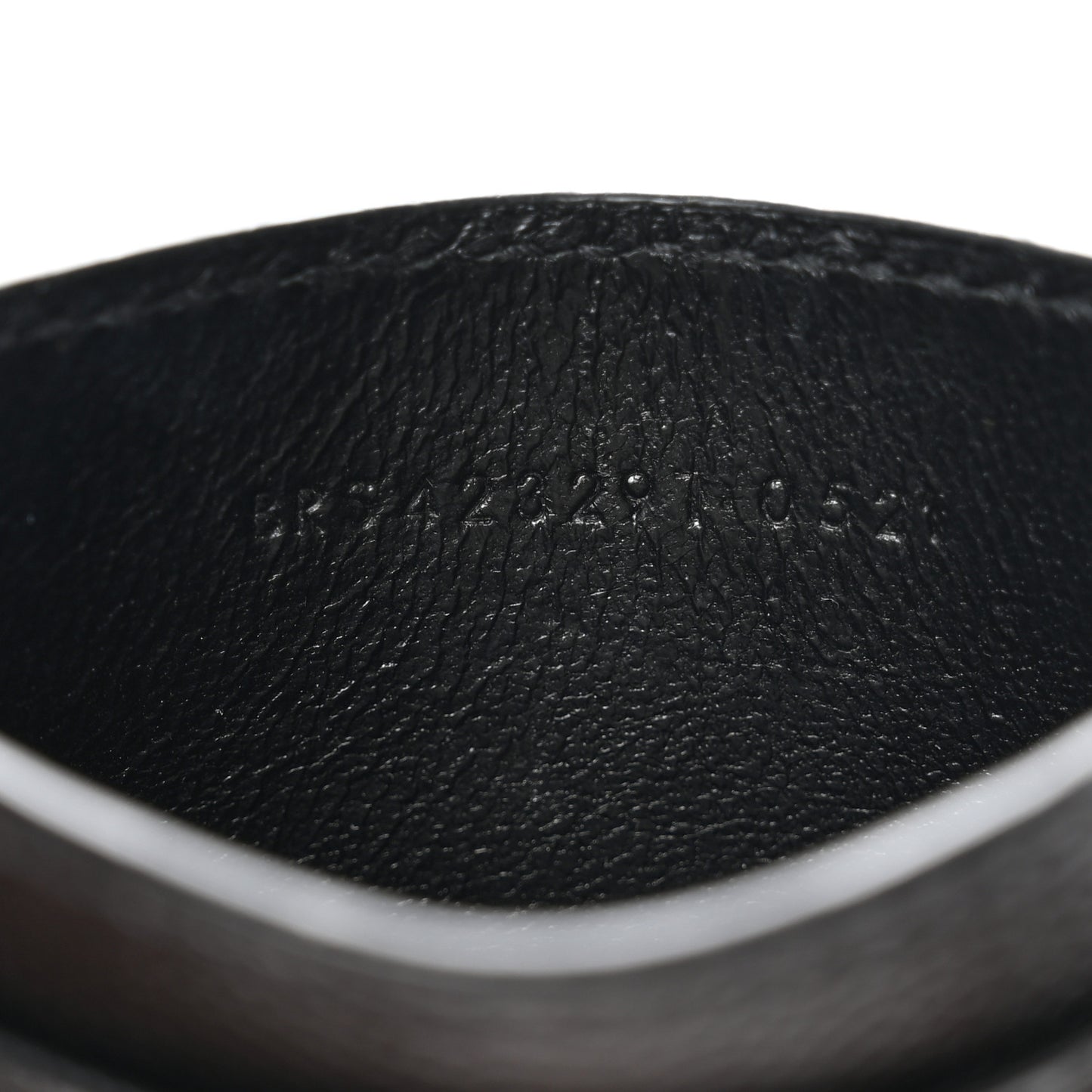 Grain De Poudre Matelasse Chevron Monogram Credit Card Case Black