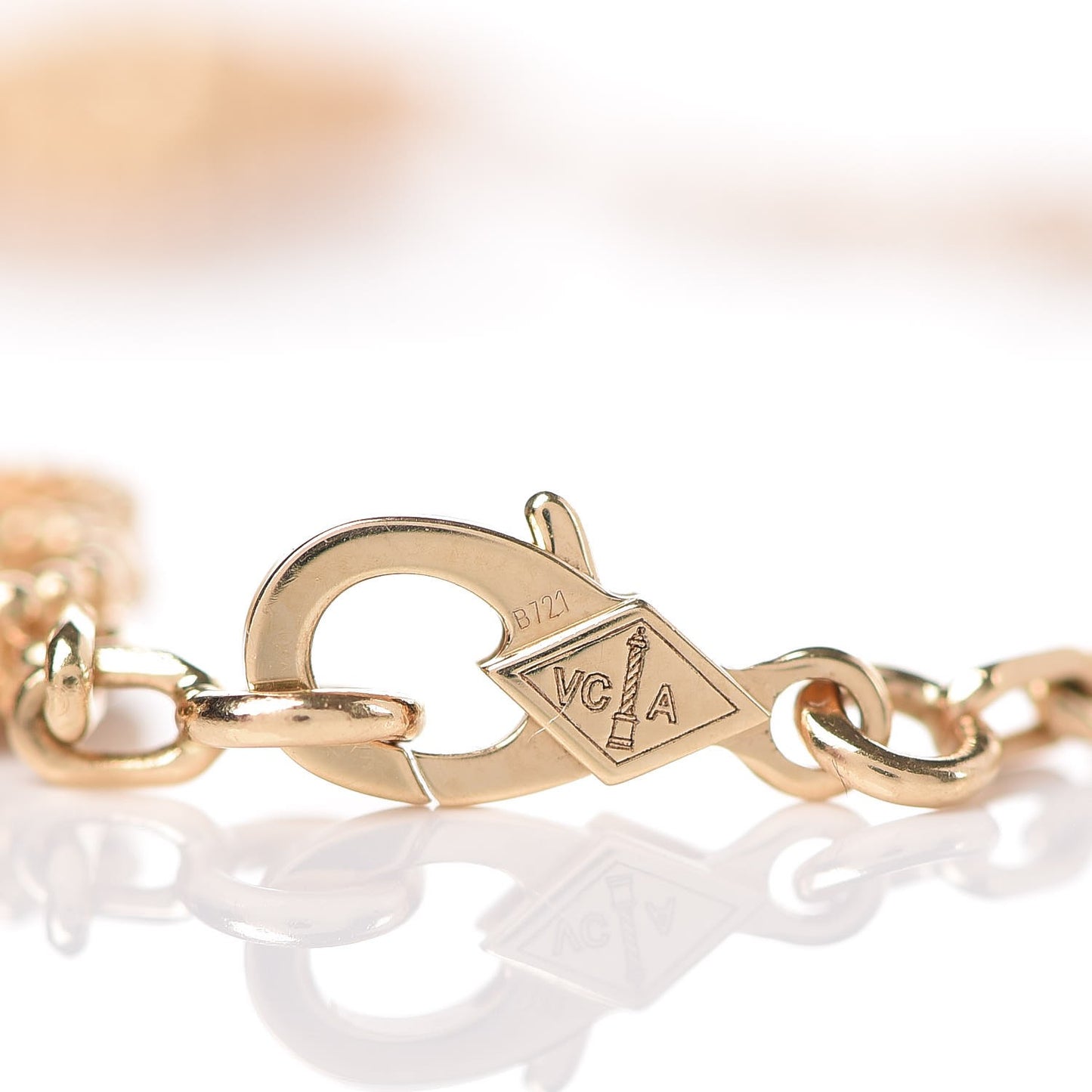18K Yellow Gold 5 Motifs Vintage Alhambra Bracelet