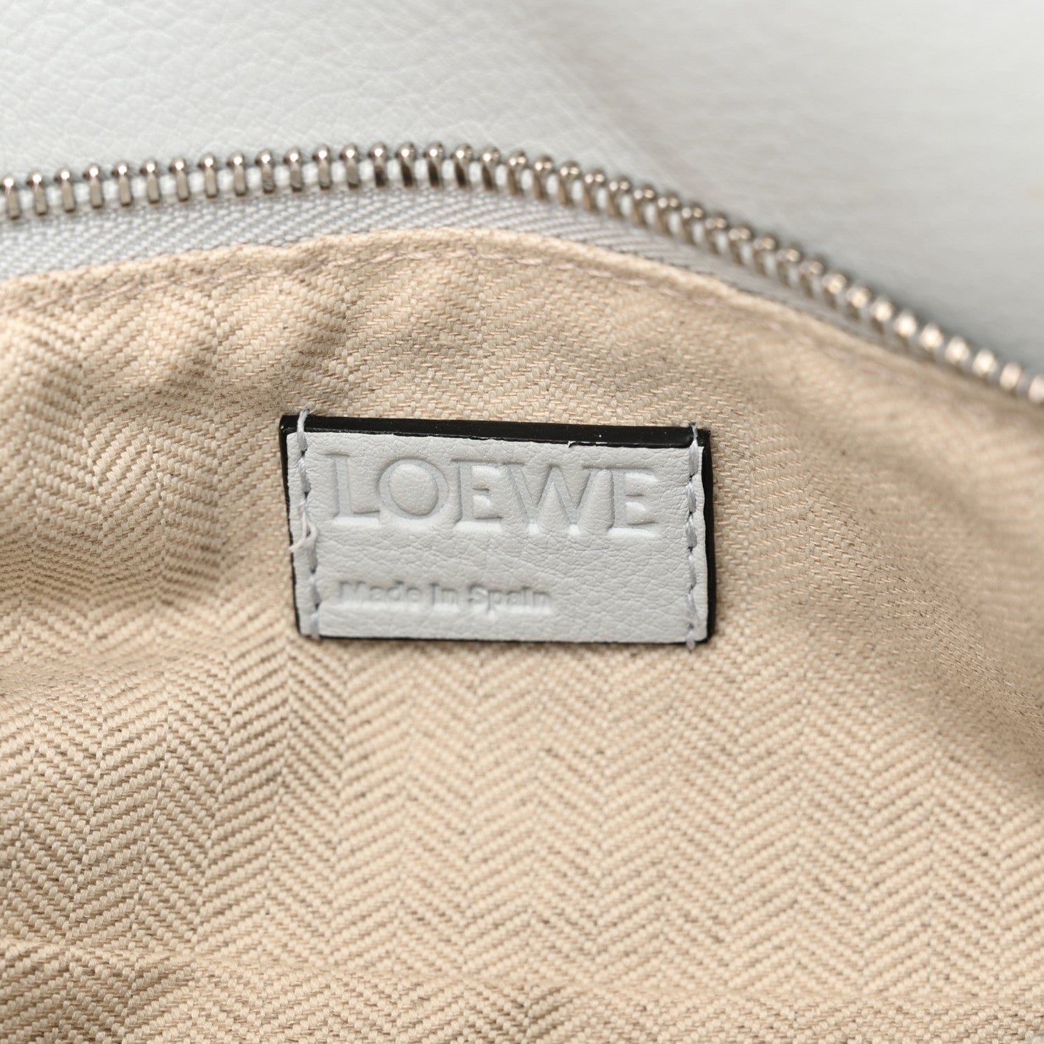Loewe Calfskin Small Puzzle Bag Kaolin 6 of 12