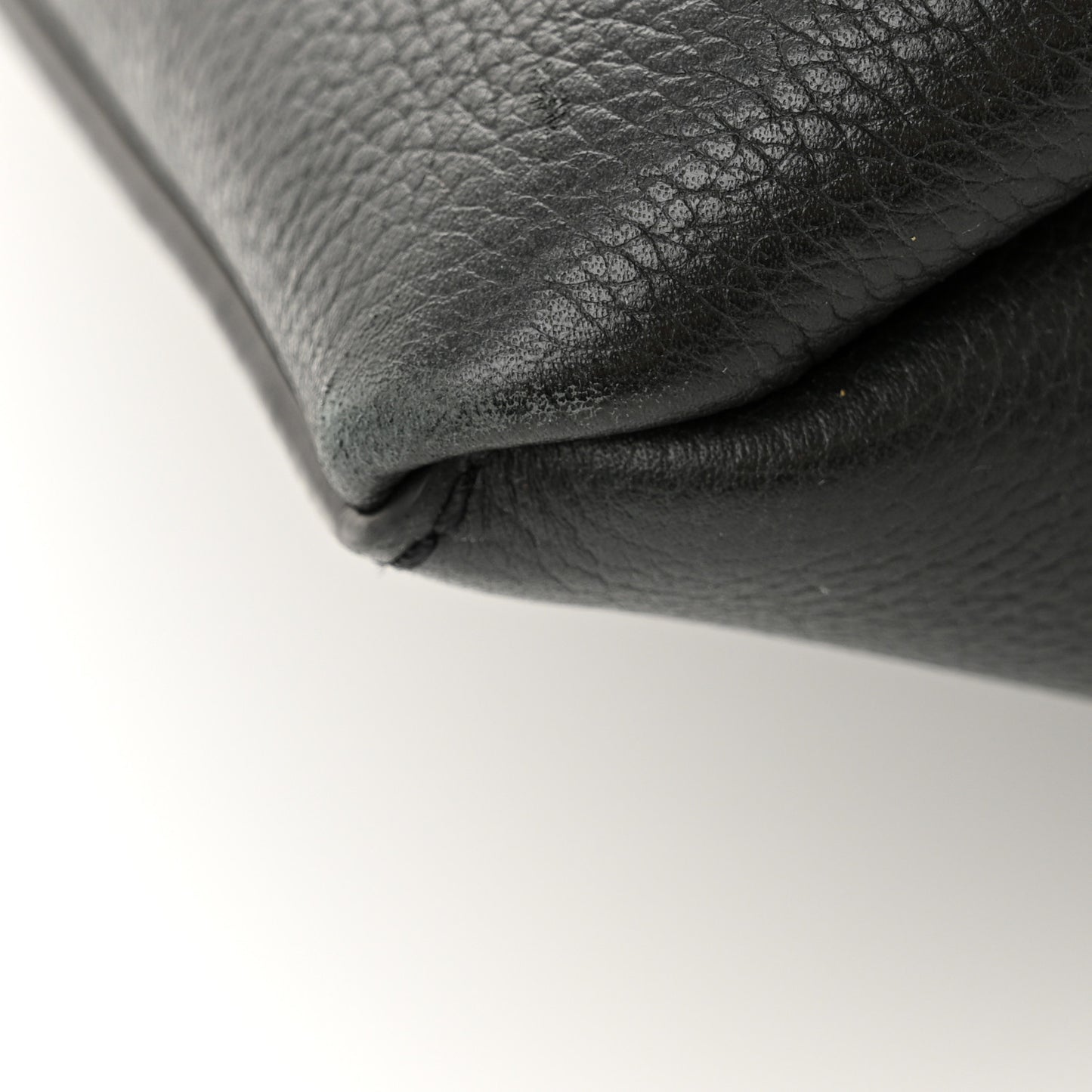 Grained Calfskin Lockme Shopper Black