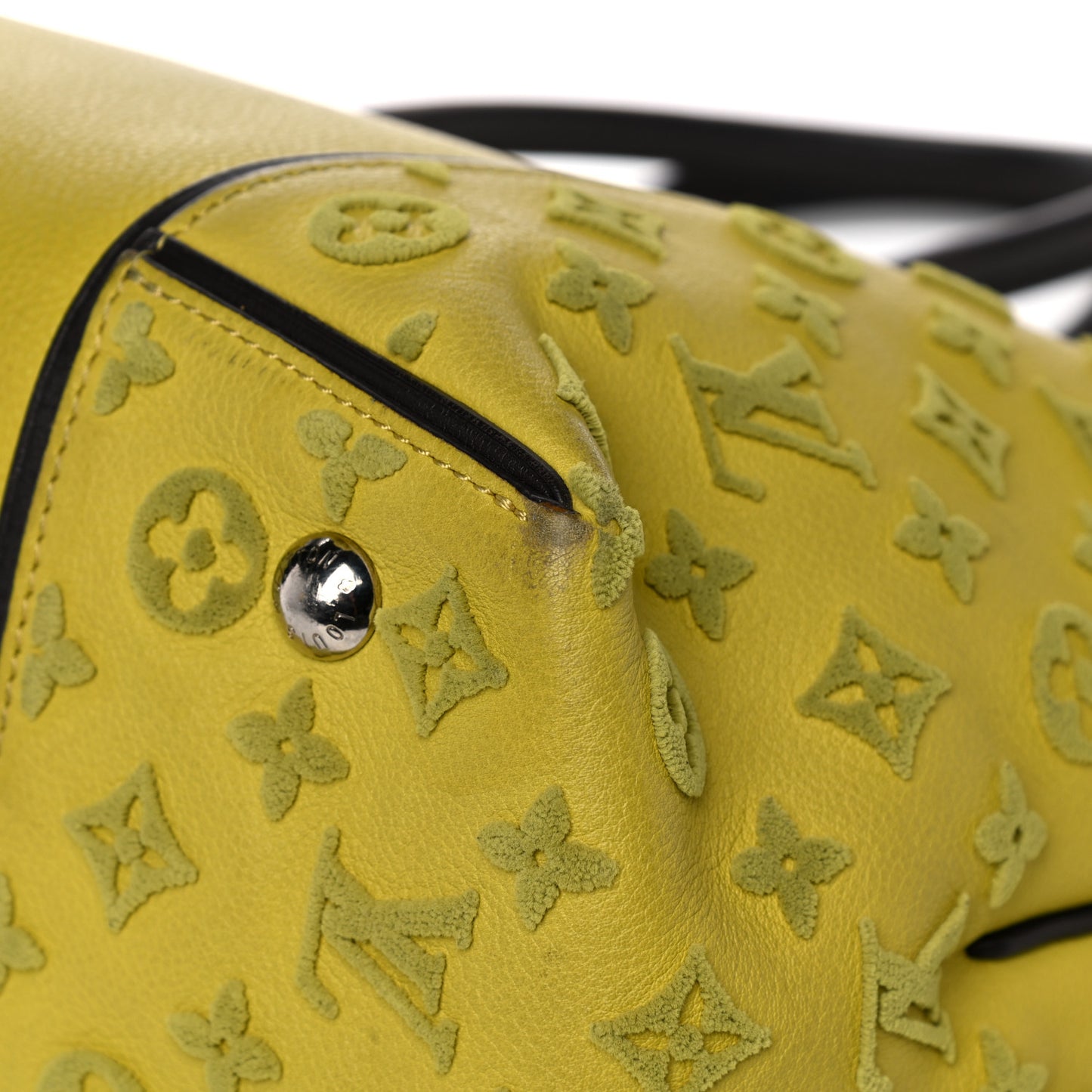 Veau Cachemire Tote W PM Pistache