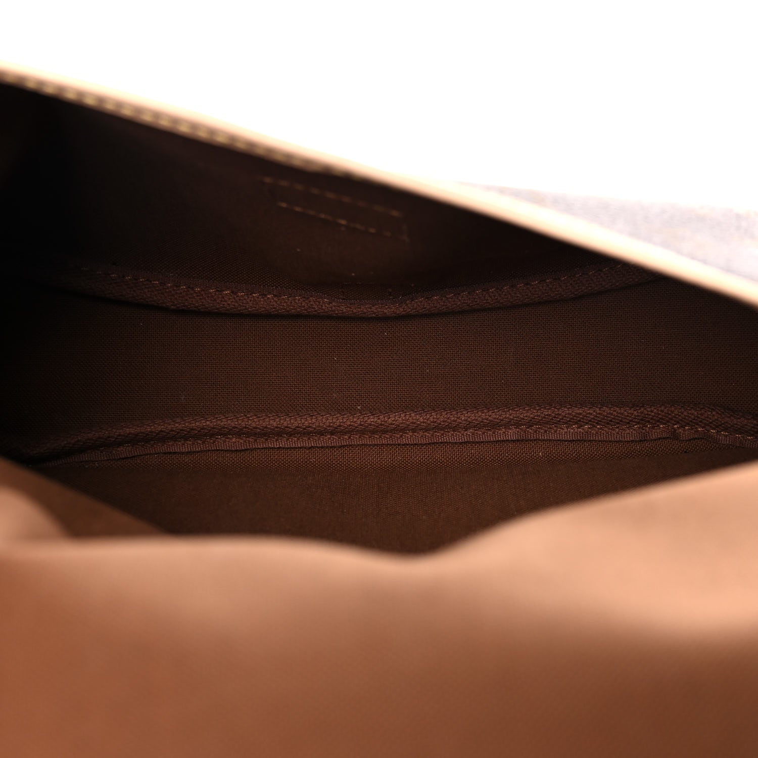 Louis Vuitton Monogram Saumur MM 5 of 17