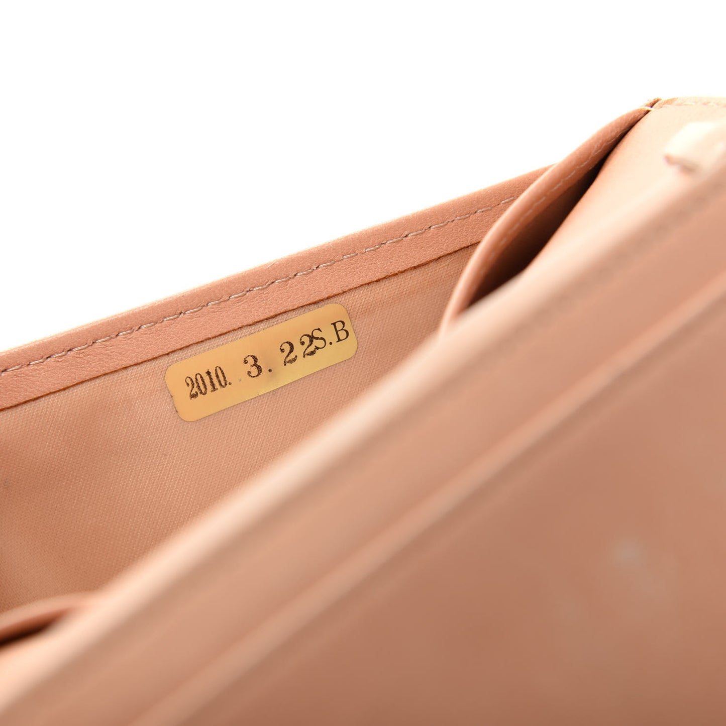 Lambskin Camellia Embossed Yen Wallet Pink