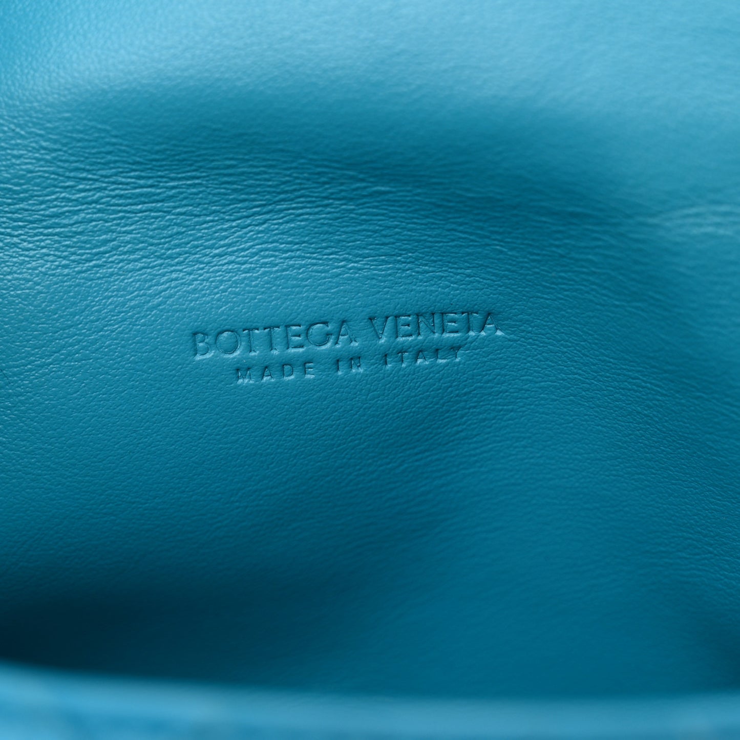 Nappa Intrecciato Pouch On Strap Pool