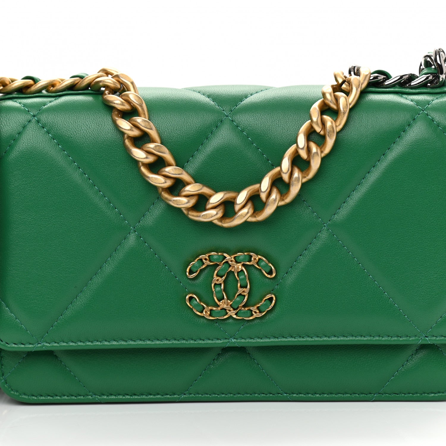Chanel Shiny Lambskin Quilted Chanel 19 Wallet On Chain WOC Green 9 of 12