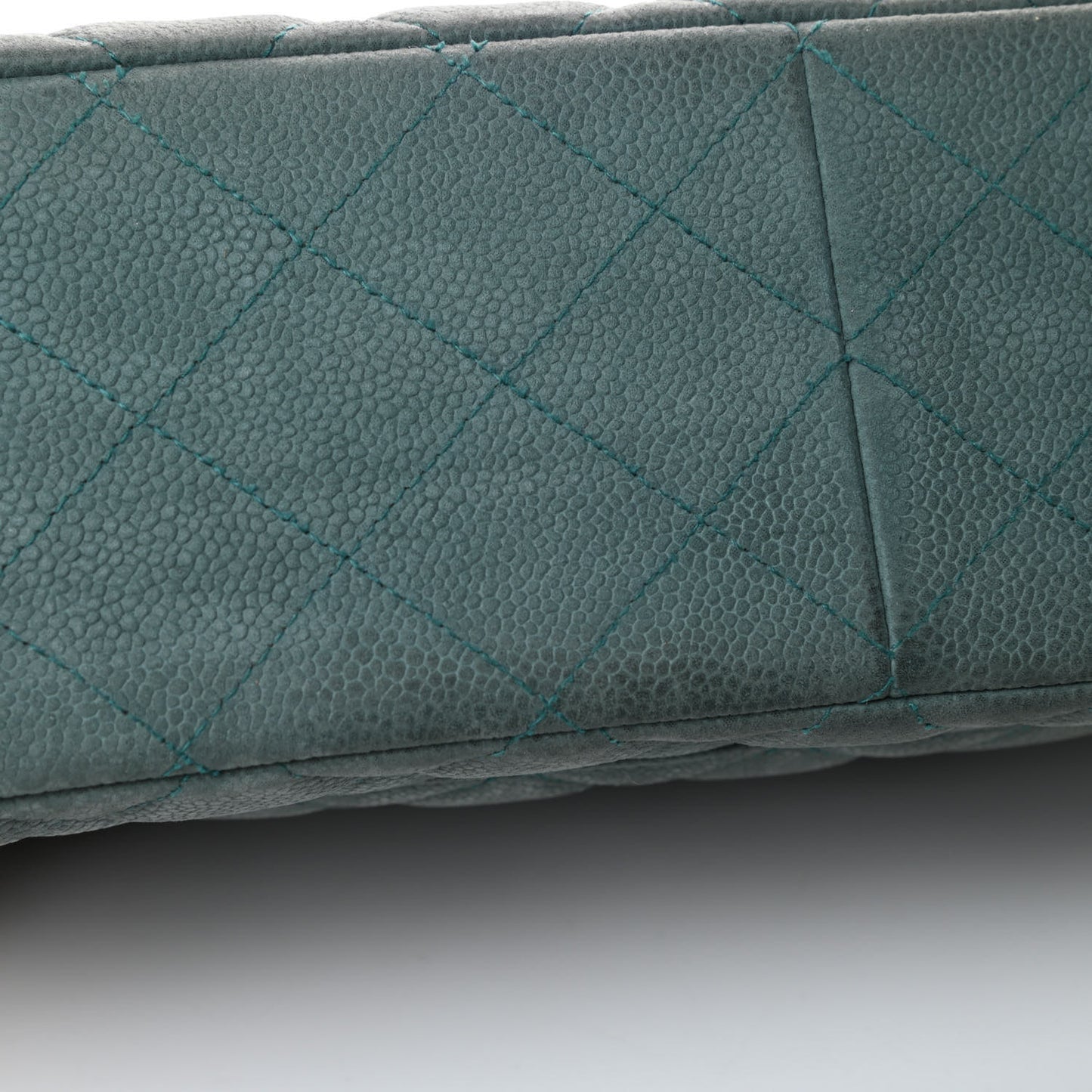 Iridescent Caviar Quilted Jumbo Double Flap Turquoise