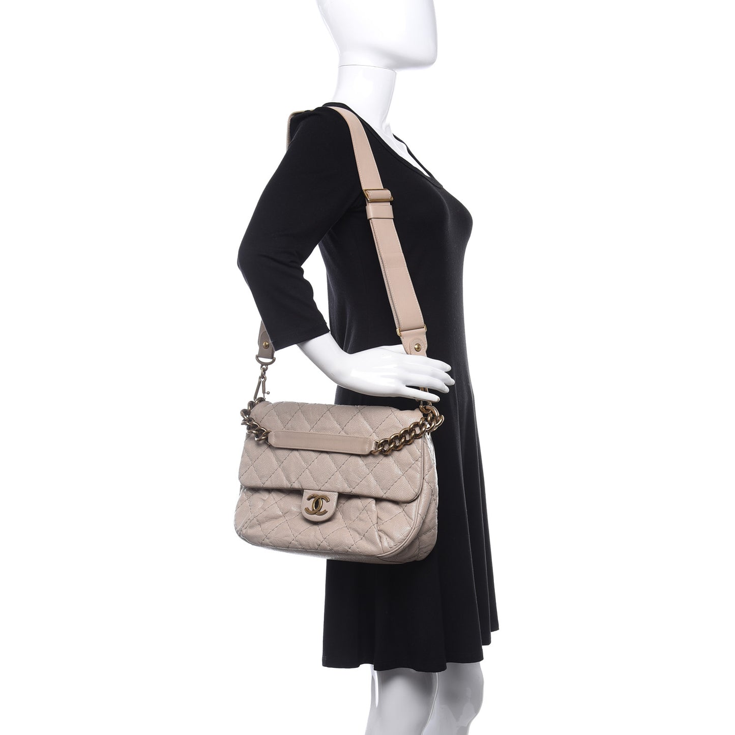 Crumpled Grained Calfskin Medium Coco Pleats Messenger Flap Light Beige