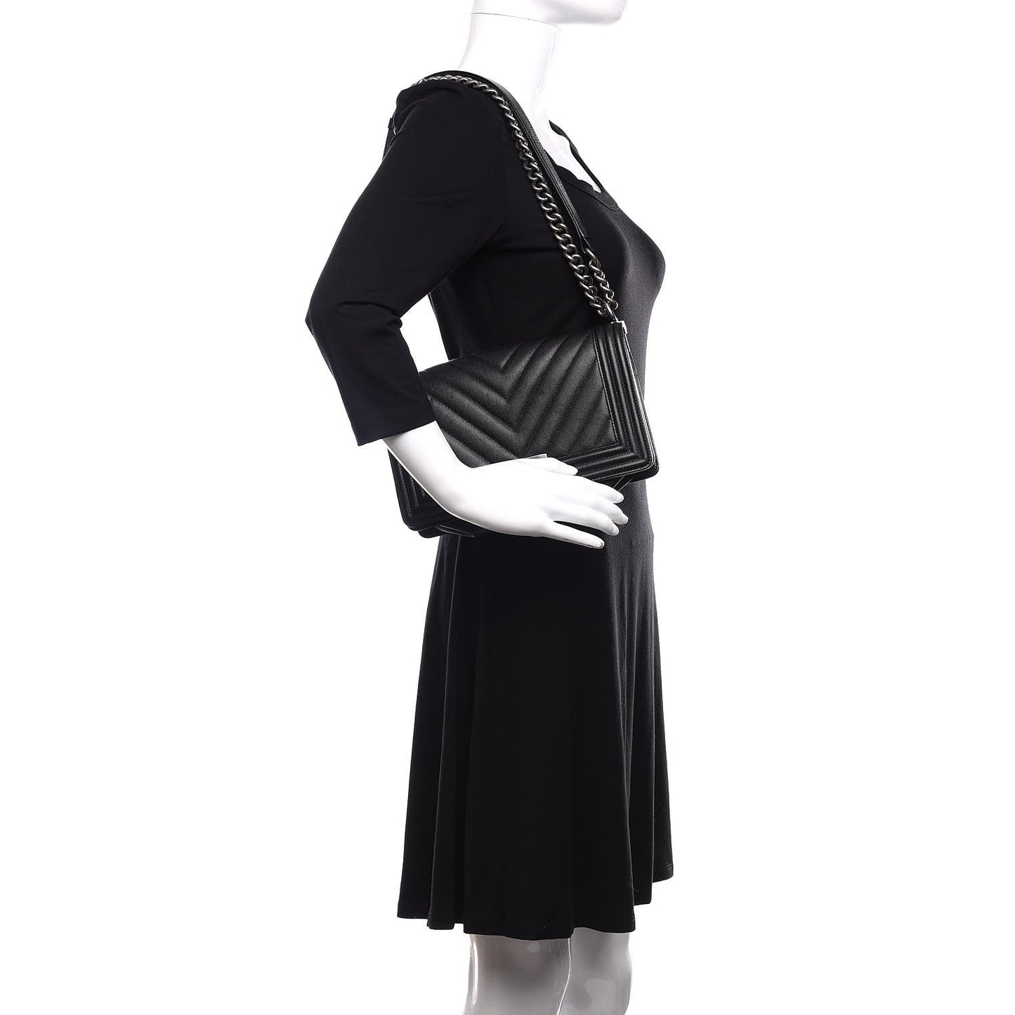 Caviar Chevron Quilted Medium Boy Flap Black