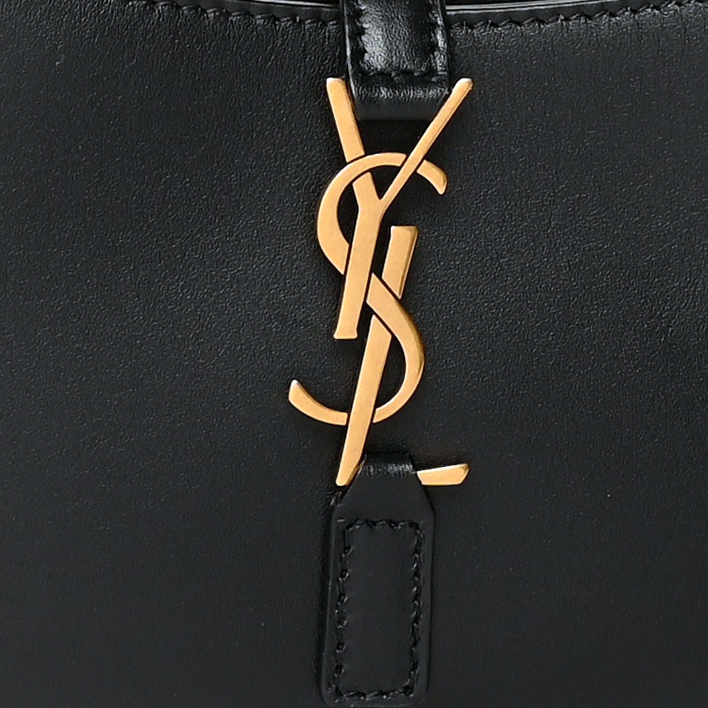 Smooth Calfskin Le 5 A 7 Mini Hobo Black