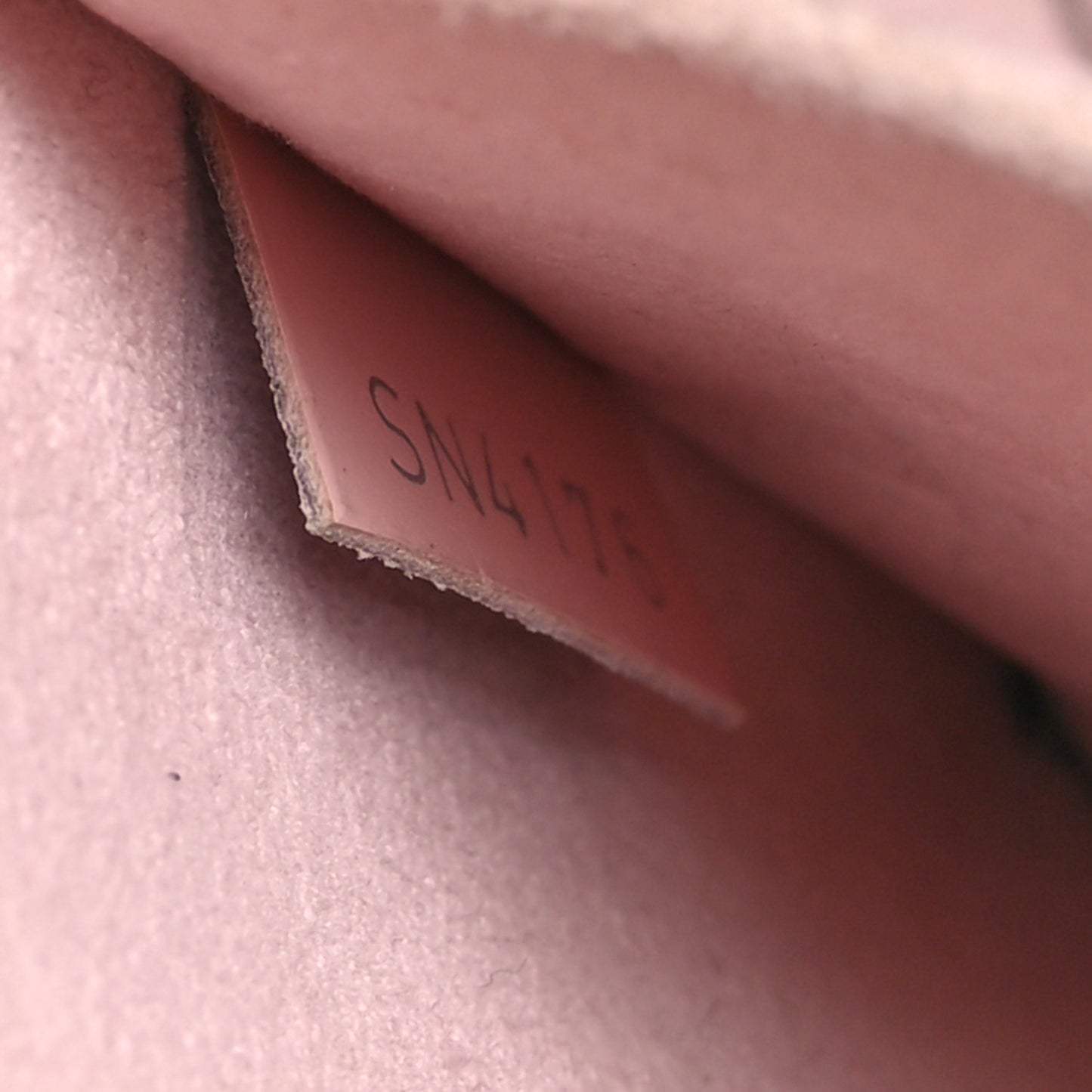 Epi Alma BB Rose Ballerine