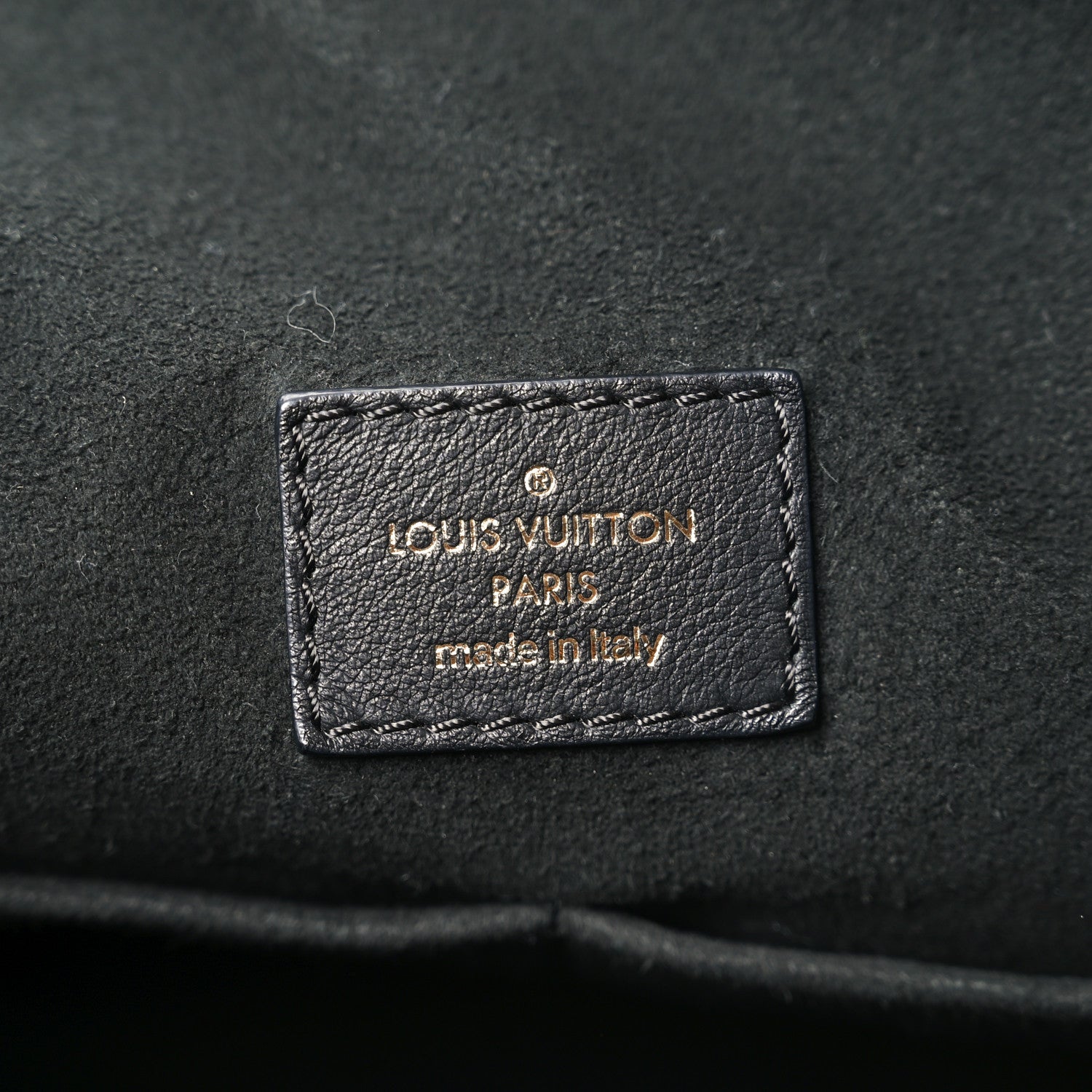 Louis Vuitton Reverse Monogram Triangle Softy 6 of 9