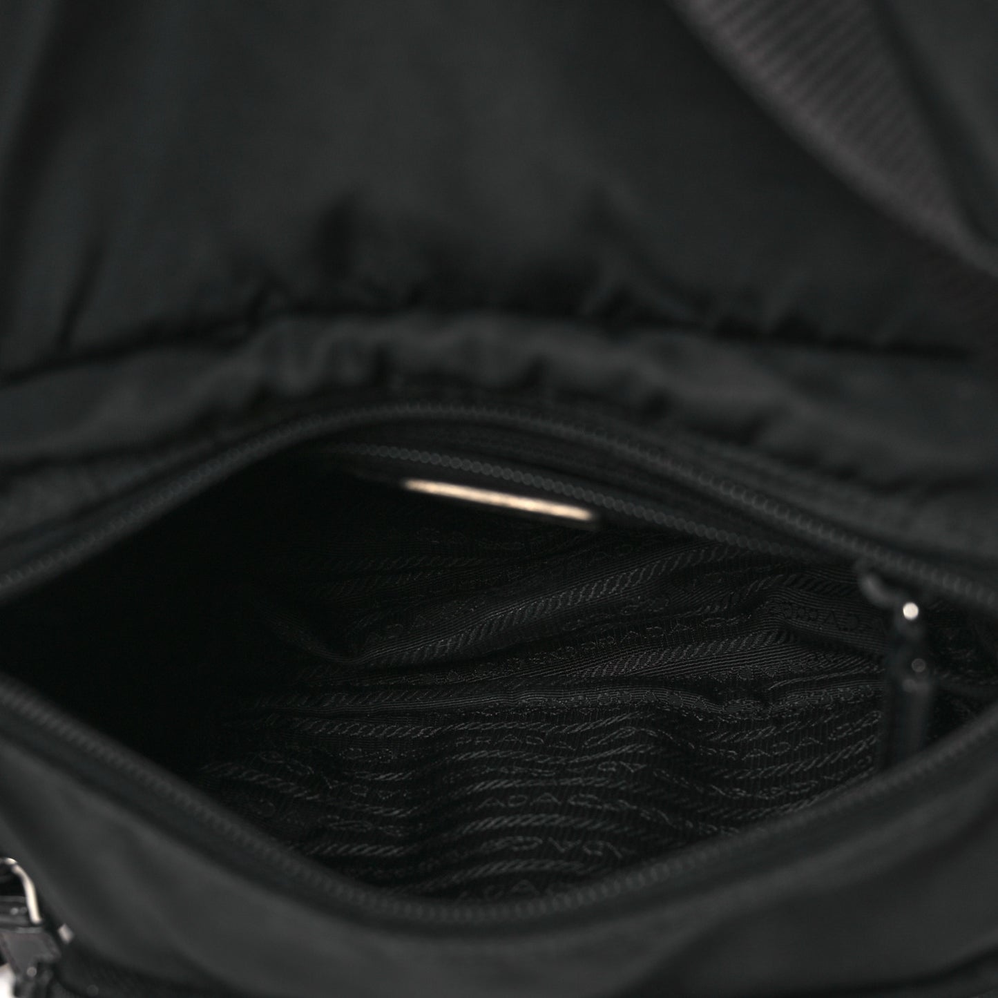 Tessuto Nylon Saffiano Small Vela Messenger Black