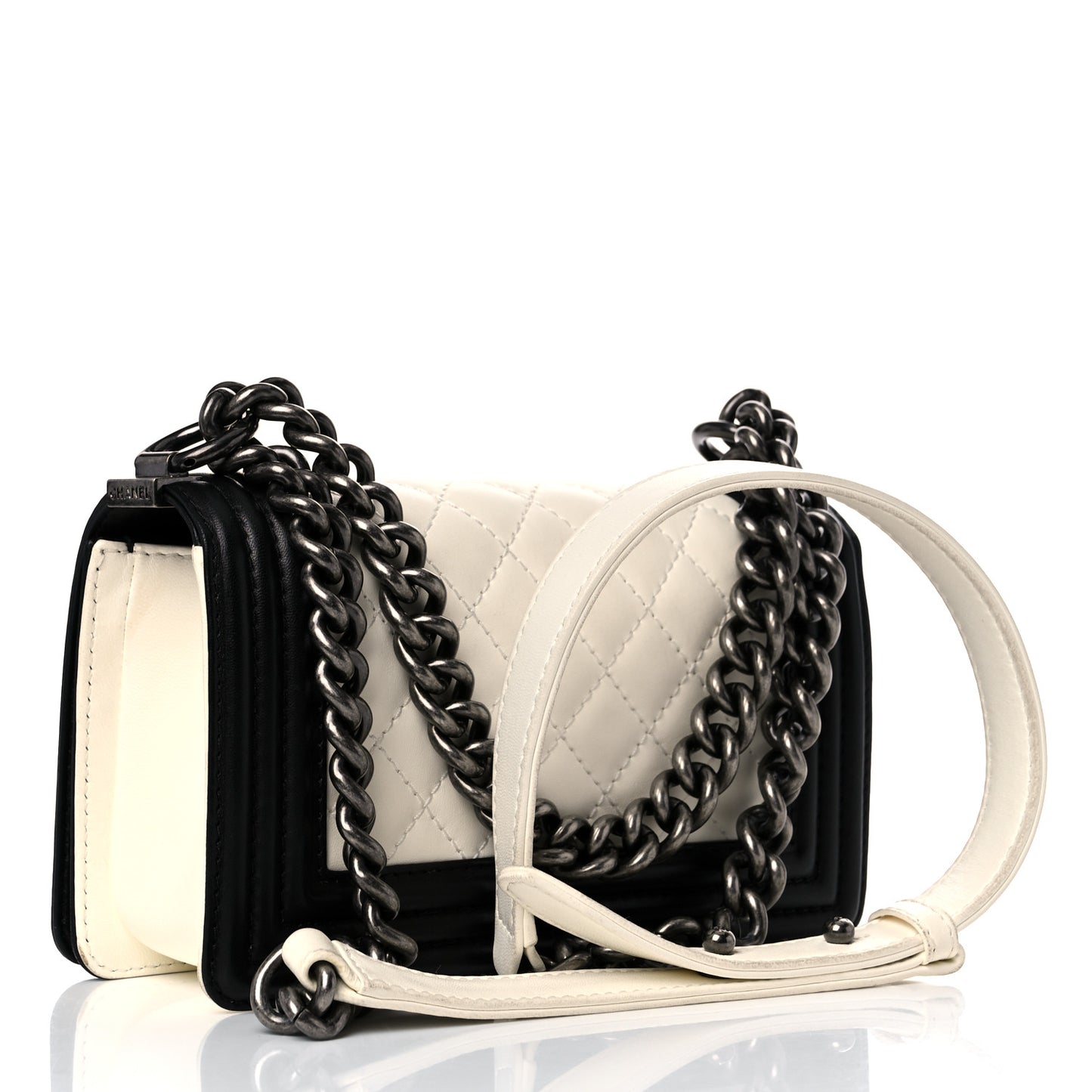 Lambskin Quilted Small Boy Flap Black White