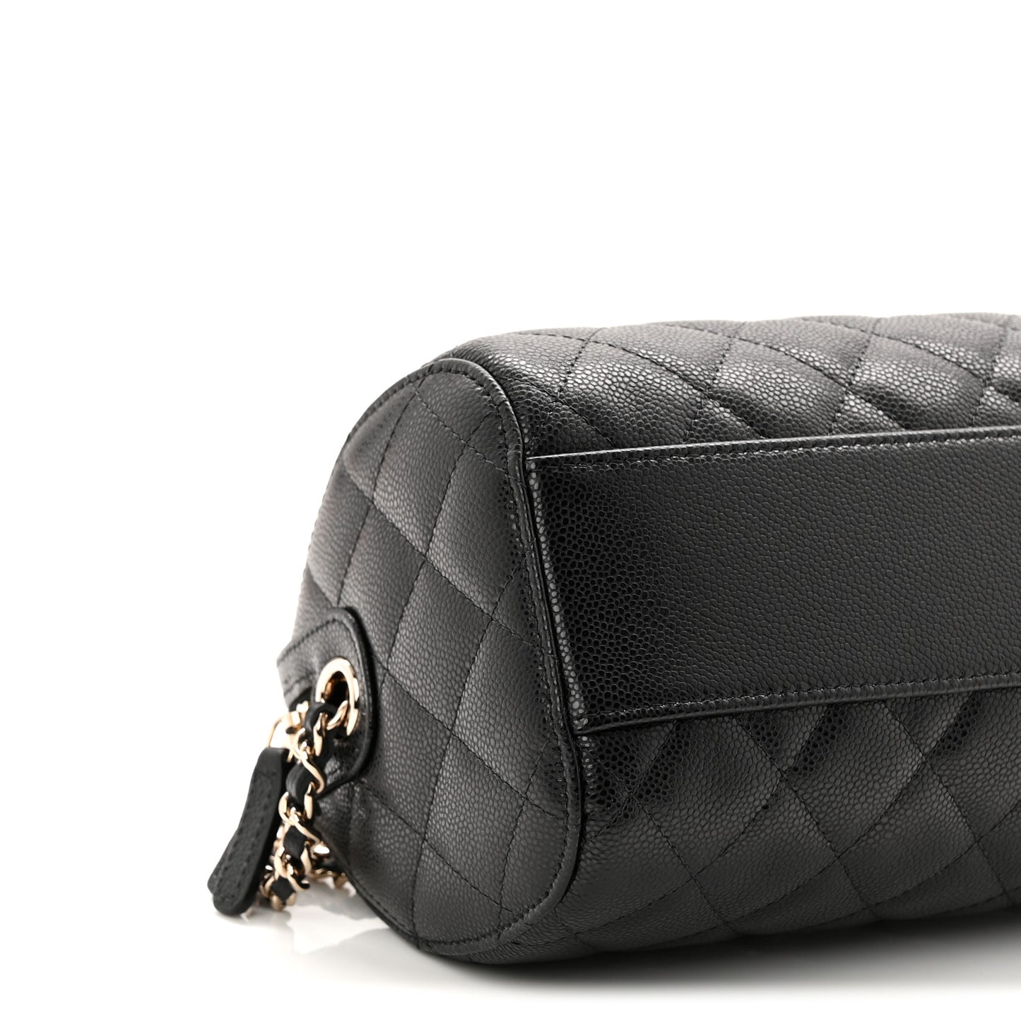 Caviar Quilted Barrel Clutch With Chain Black