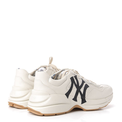 Gucci X MLB Calfskin NY Yankees Mens Rhyton Sneakers 9 Mystic White 4 of 10