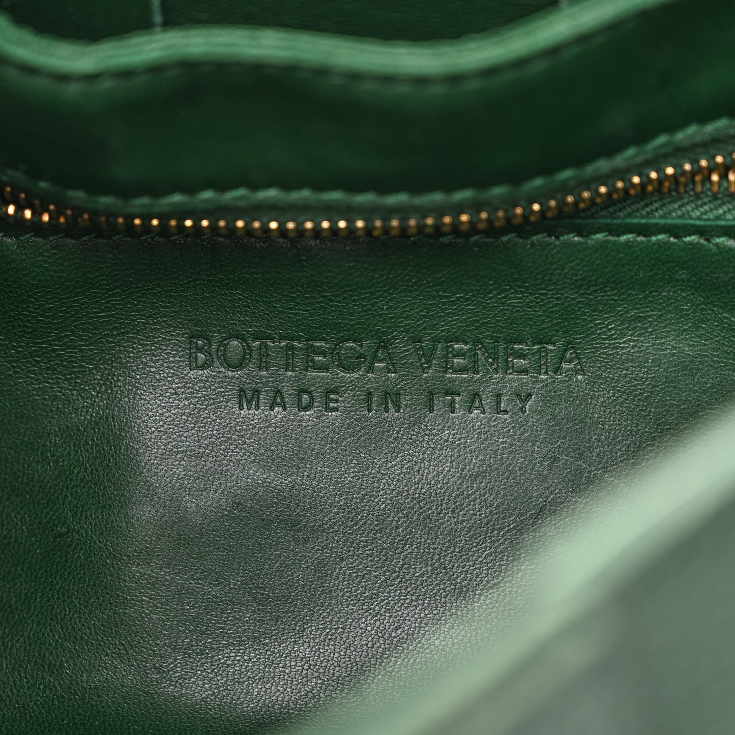 Grained Calfskin Maxi Intrecciato Cassette Crossbody Bag Raintree Green