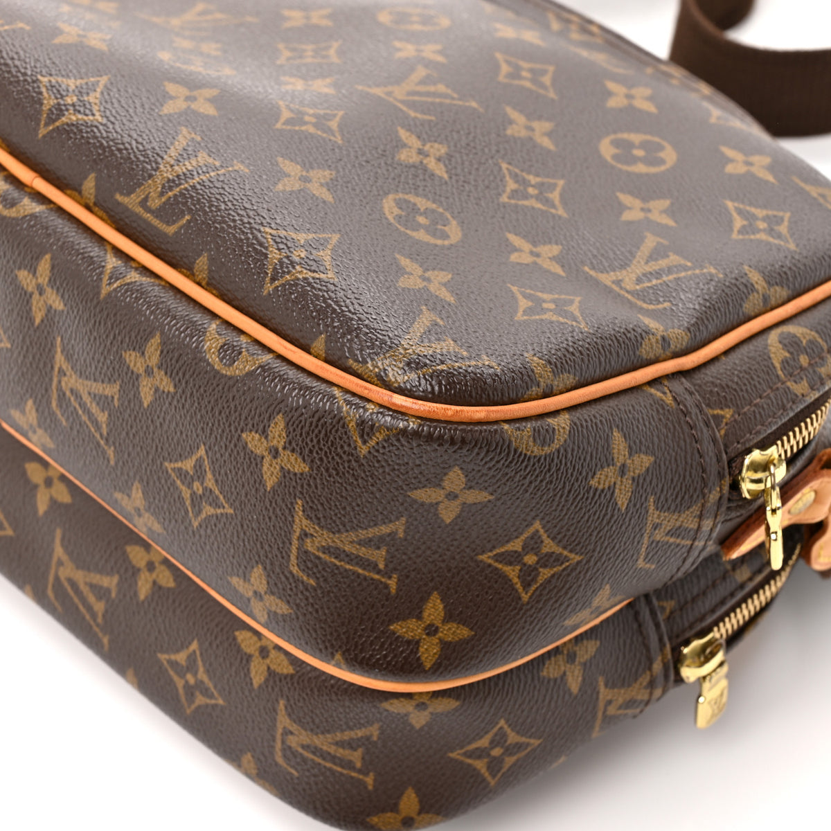 Louis Vuitton Monogram Reporter PM 11 of 15