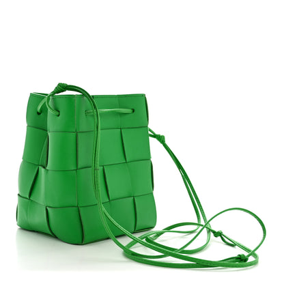 Bottega Veneta Nappa Maxi Intrecciato Small Cassette Bucket Bag Parakeet Parakeet 3 of 10