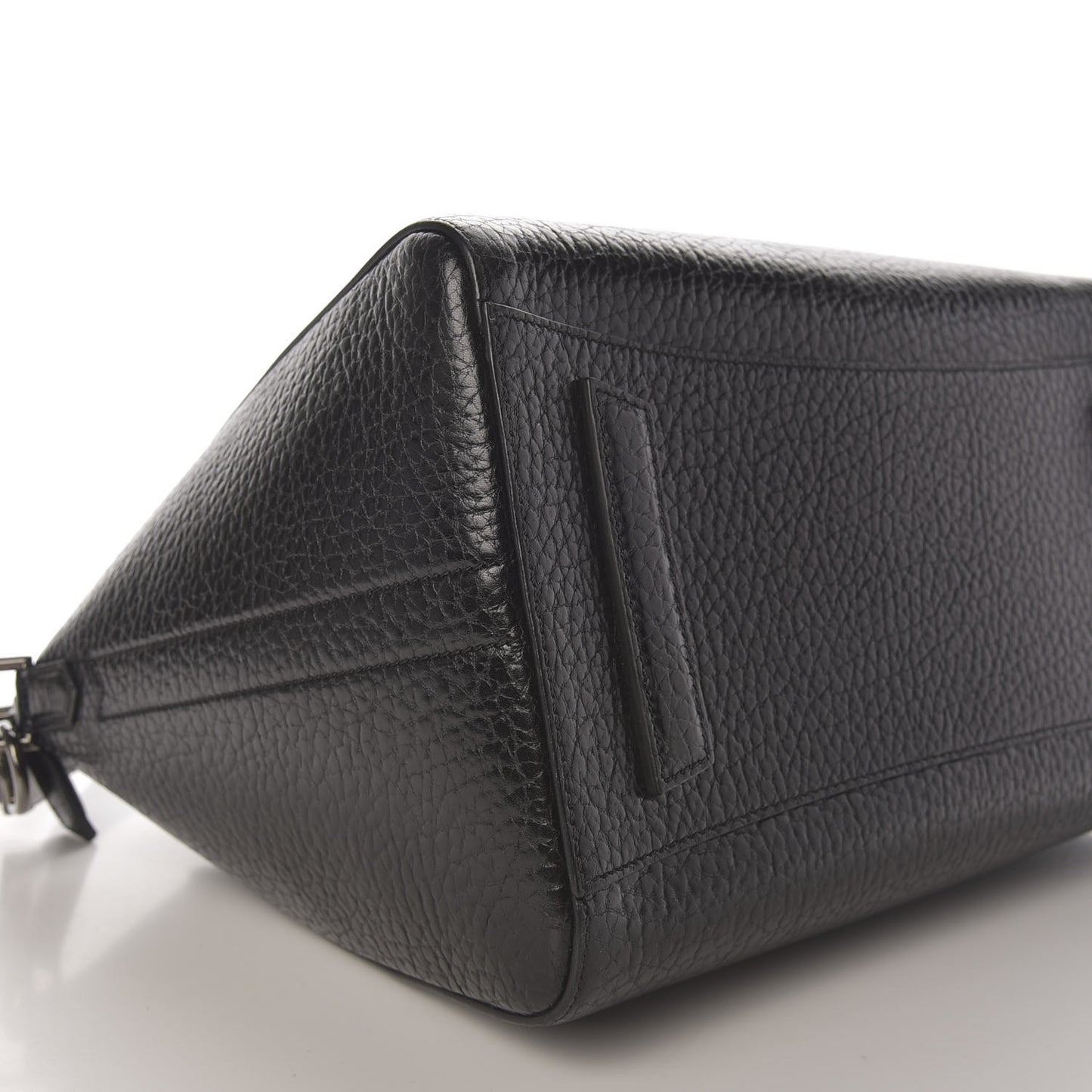 Pebbled Calfskin Medium Antigona Black