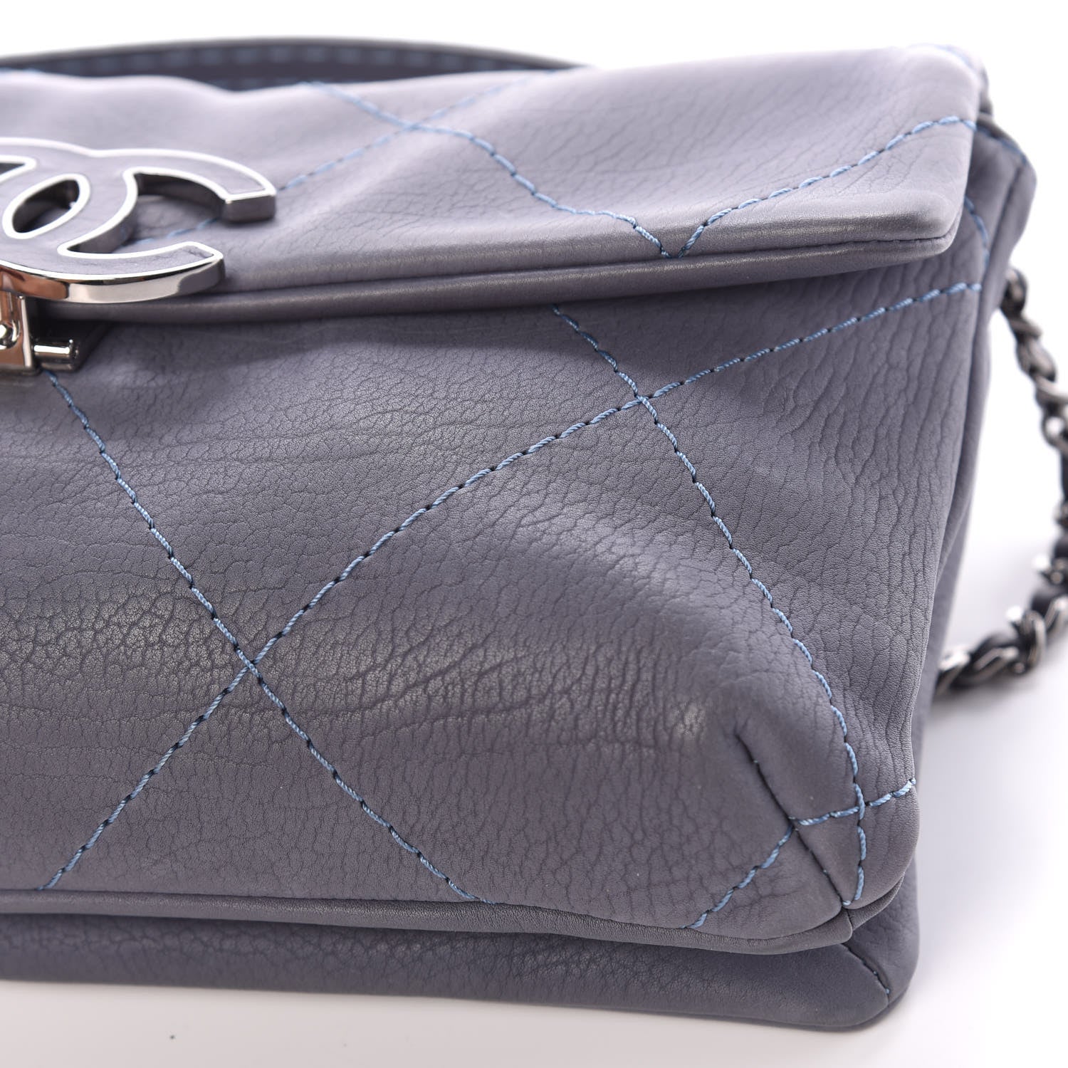 Chanel Washed Calfskin Diamond Stitch Hamptons Clutch With Chain Blue 10 of 10
