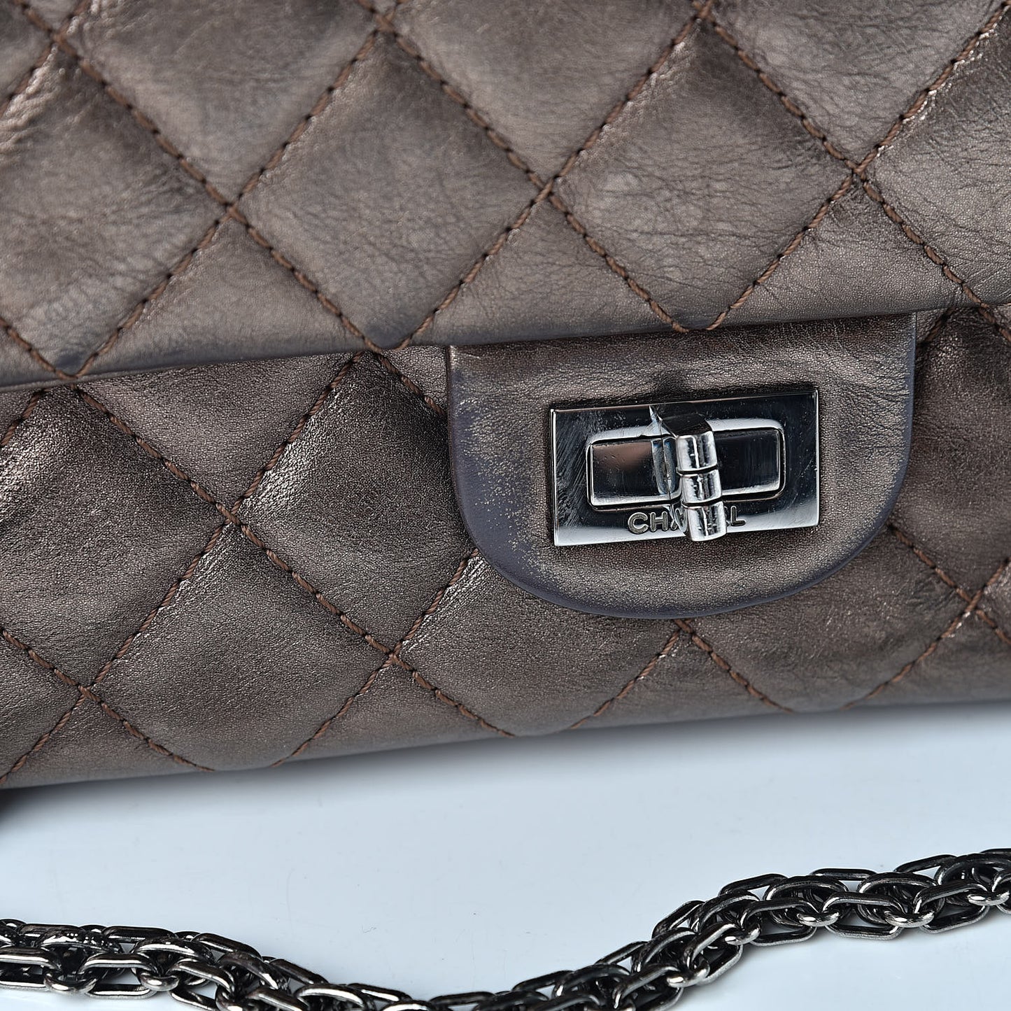 Metallic Aged Calfskin 2.55 Reissue 226 Flap Bronze