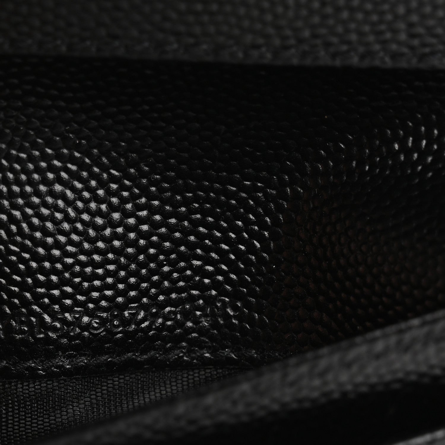 Saint Laurent Grain De Poudre Matelasse Chevron Monogram Zipped Card Case Black 7 of 9