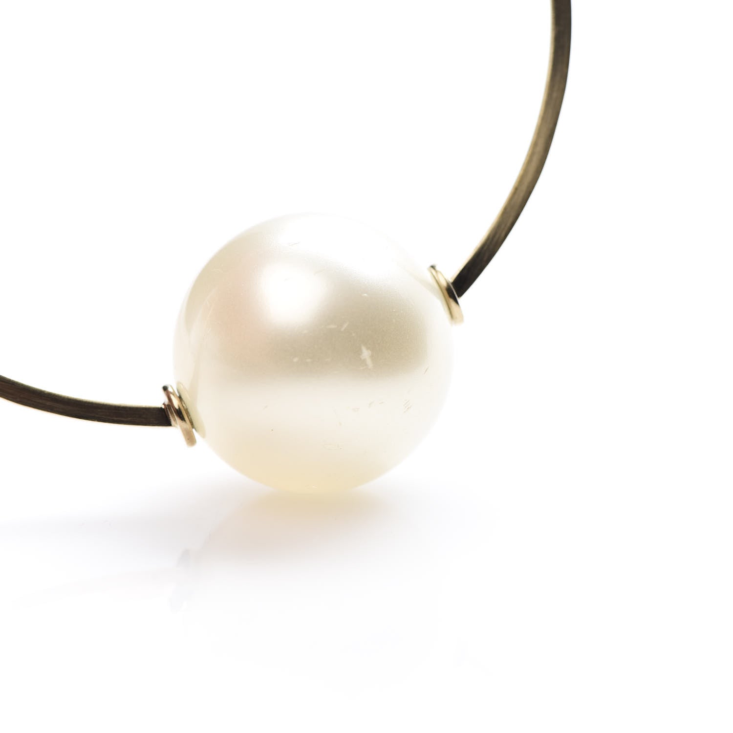 Chanel Pearl Medium Bangle Gold 6 of 8