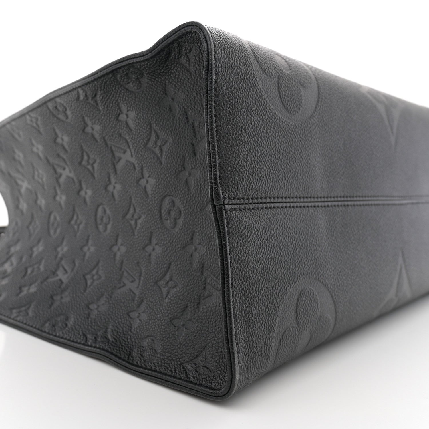 Louis Vuitton Empreinte Monogram Giant Onthego GM Black 8 of 10
