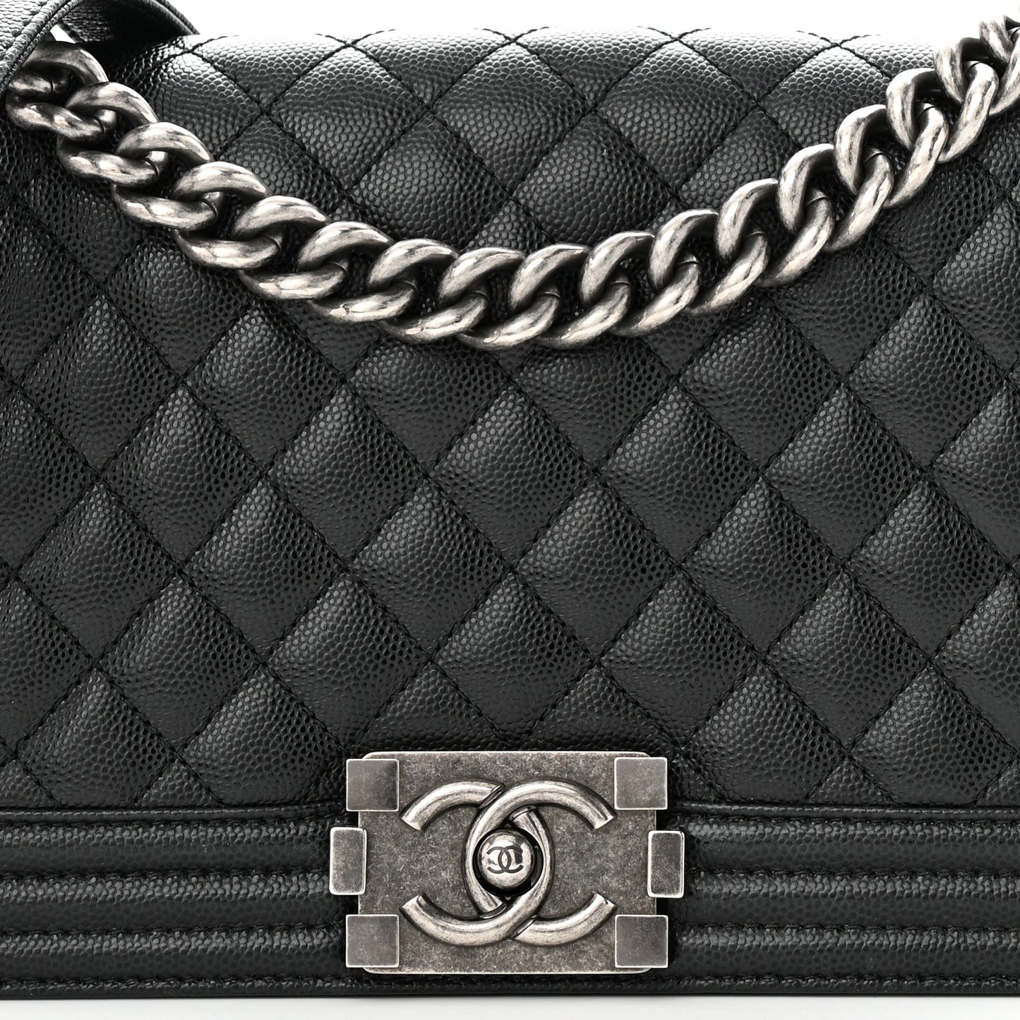 Caviar Quilted Medium Boy Flap Black