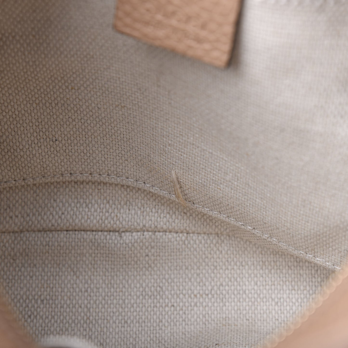 Pebbled Calfskin Small Soho Disco Bag Rose Beige