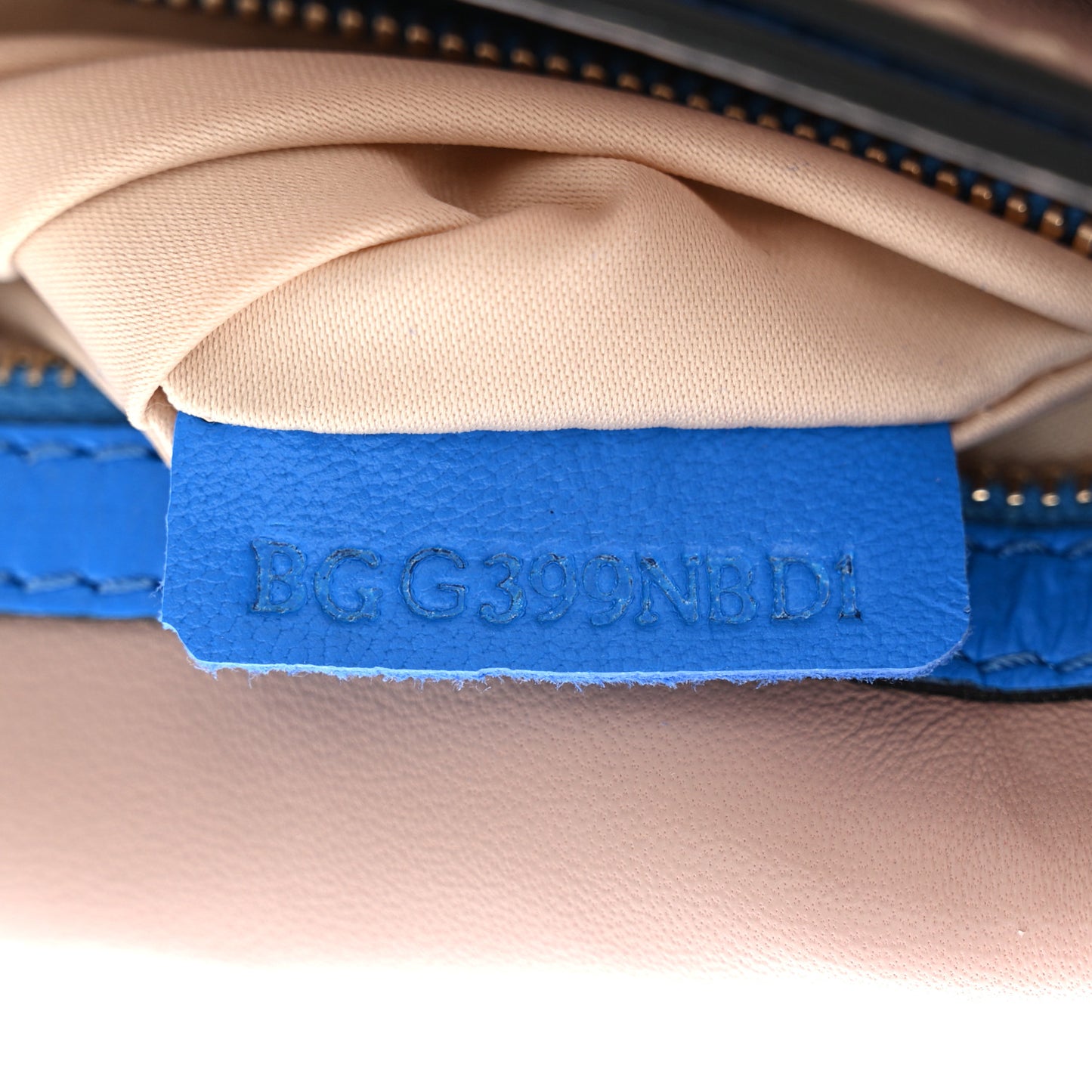 Nappa Rockstud Wristlet Clutch Blue Fluo