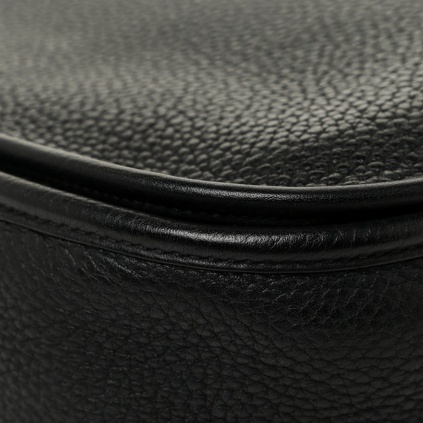 Taurillon Clemence Evelyne III PM Black