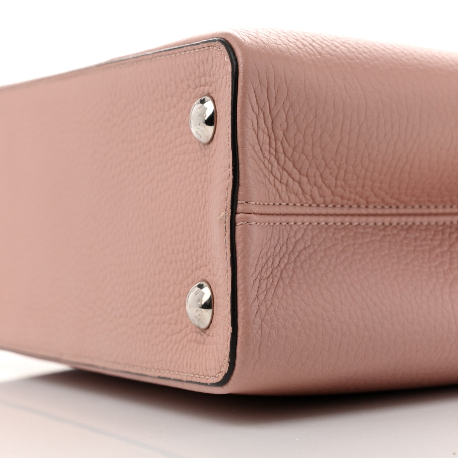 Louis Vuitton Taurillon Capucines PM Magnolia 10 of 13