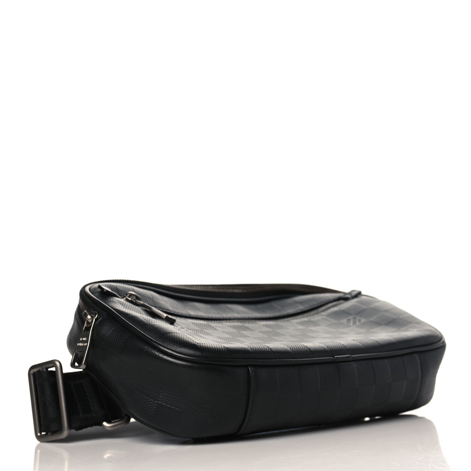 Louis Vuitton Damier Infini Ambler Onyx 4 of 8
