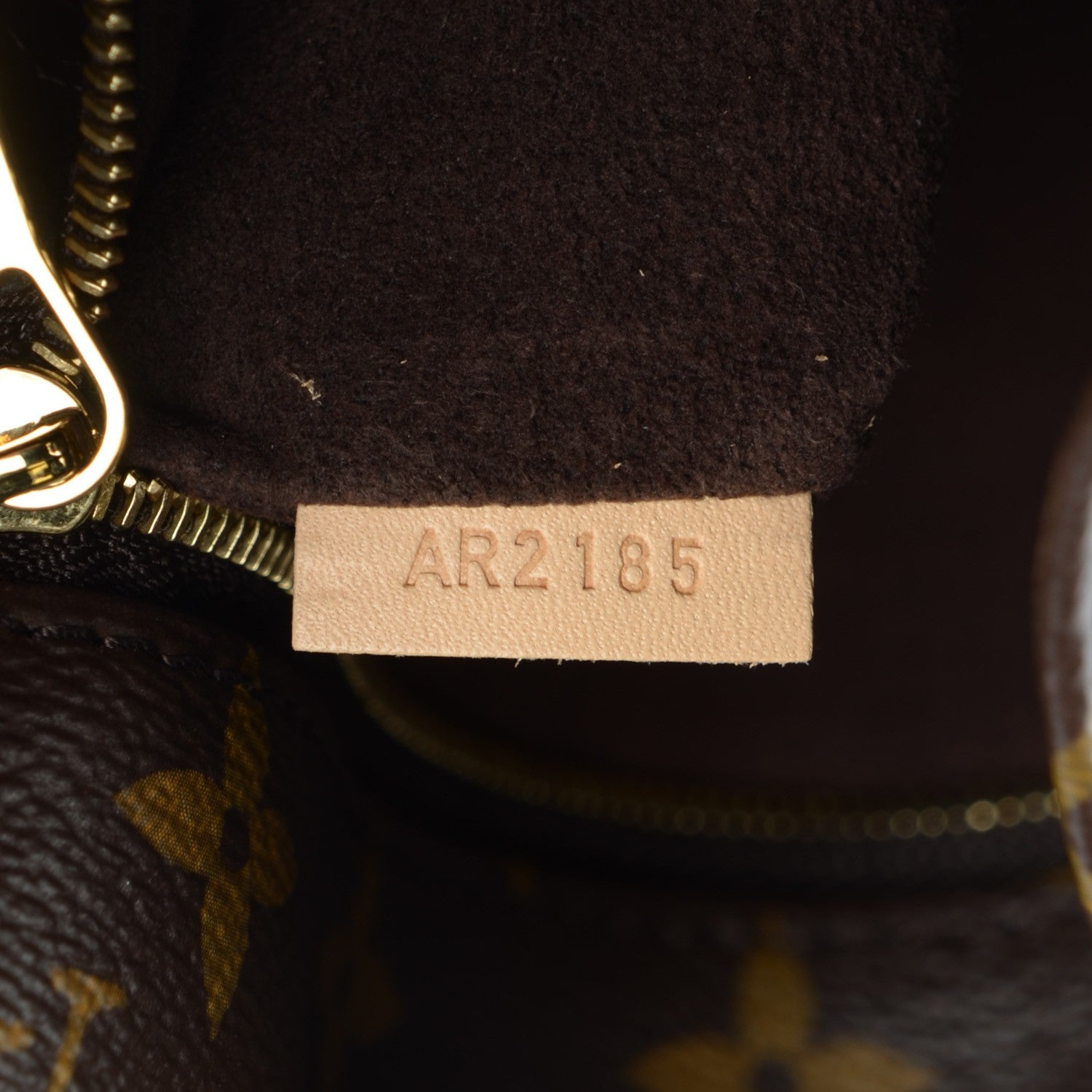 Louis Vuitton Monogram Metis 7 of 7