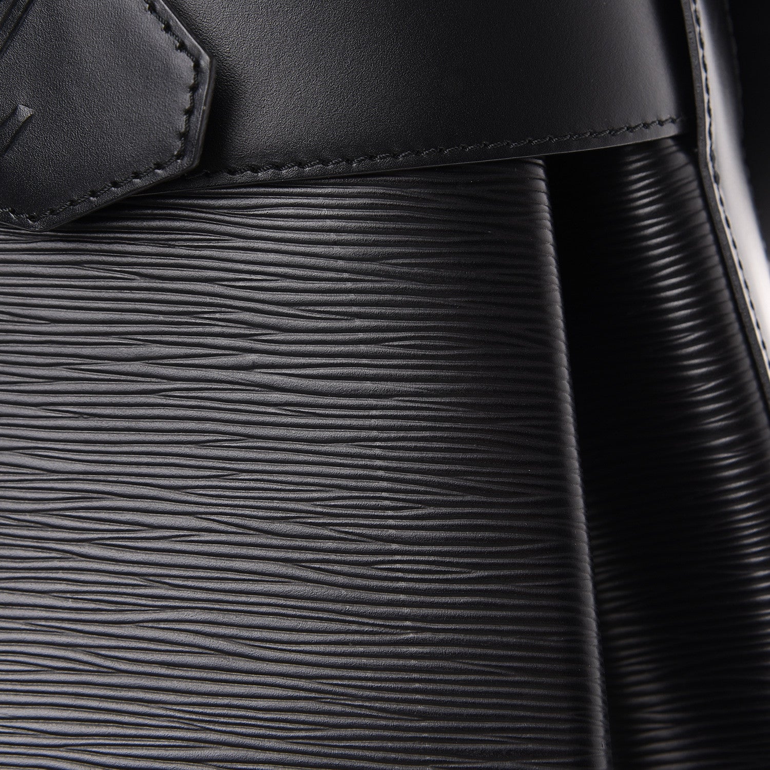 Louis Vuitton Epi Sac D'Epaule GM Black 11 of 14