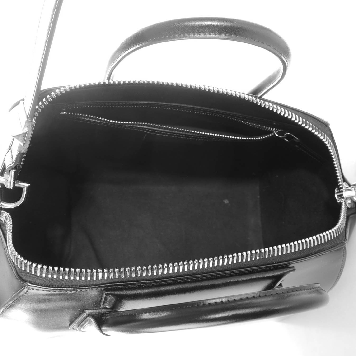 Givenchy Shiny Lord Calfskin Medium Antigona Black 5 of 7