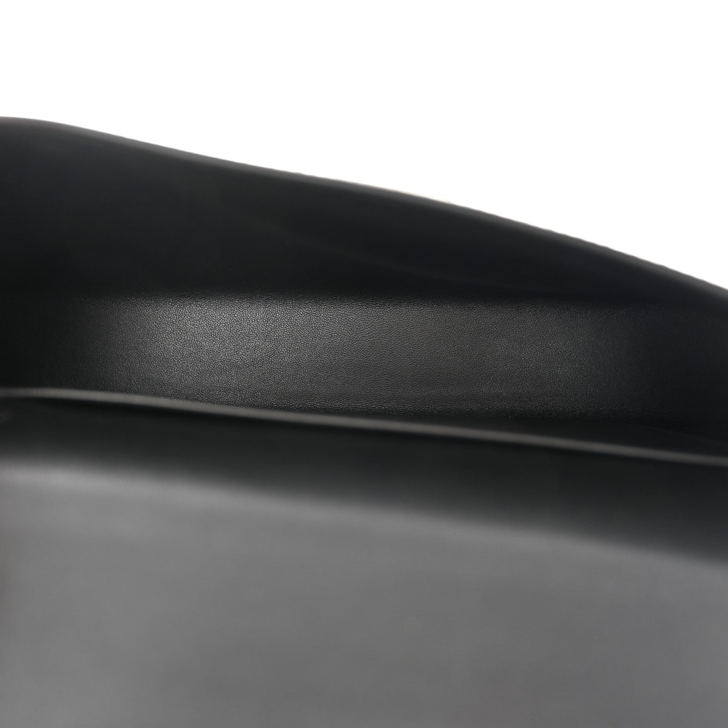 Chevre Chamkila Kelly Elan Black