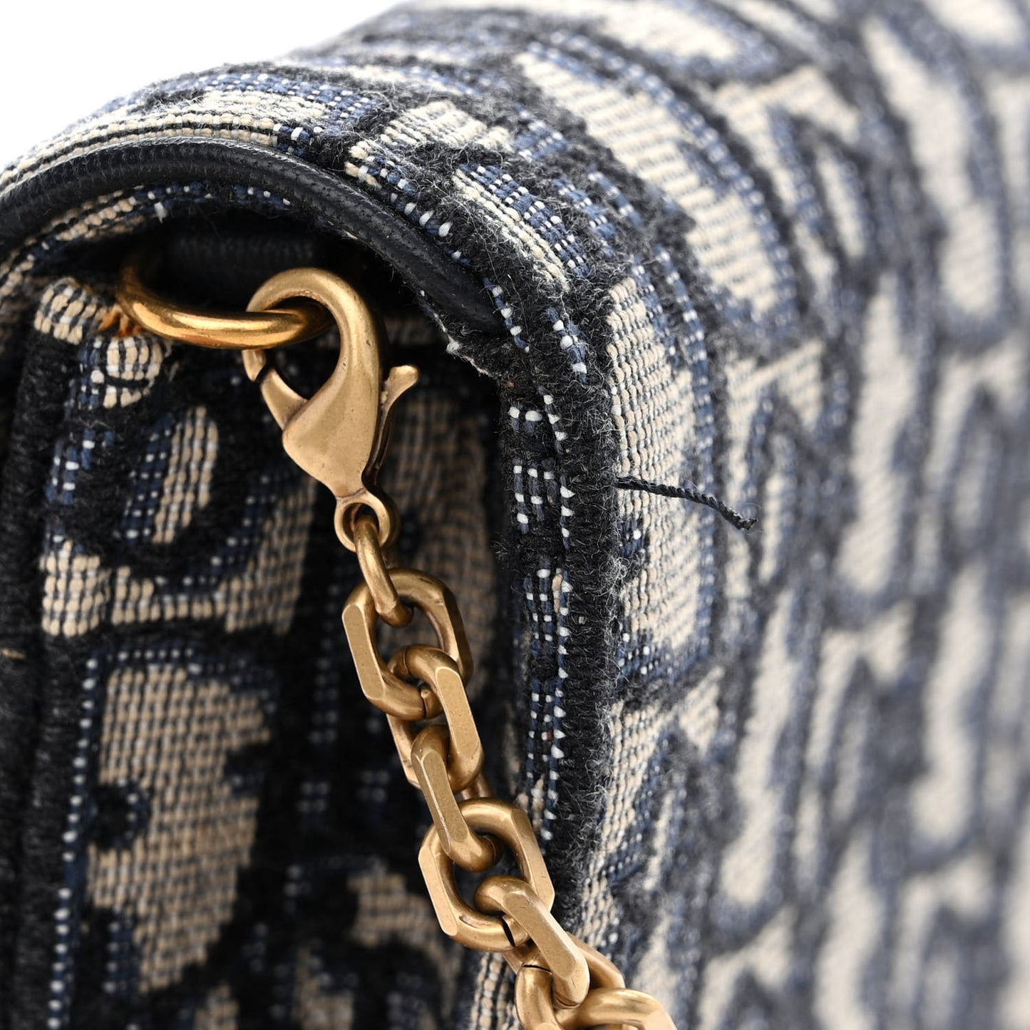 Oblique Saddle Chain Pouch Blue